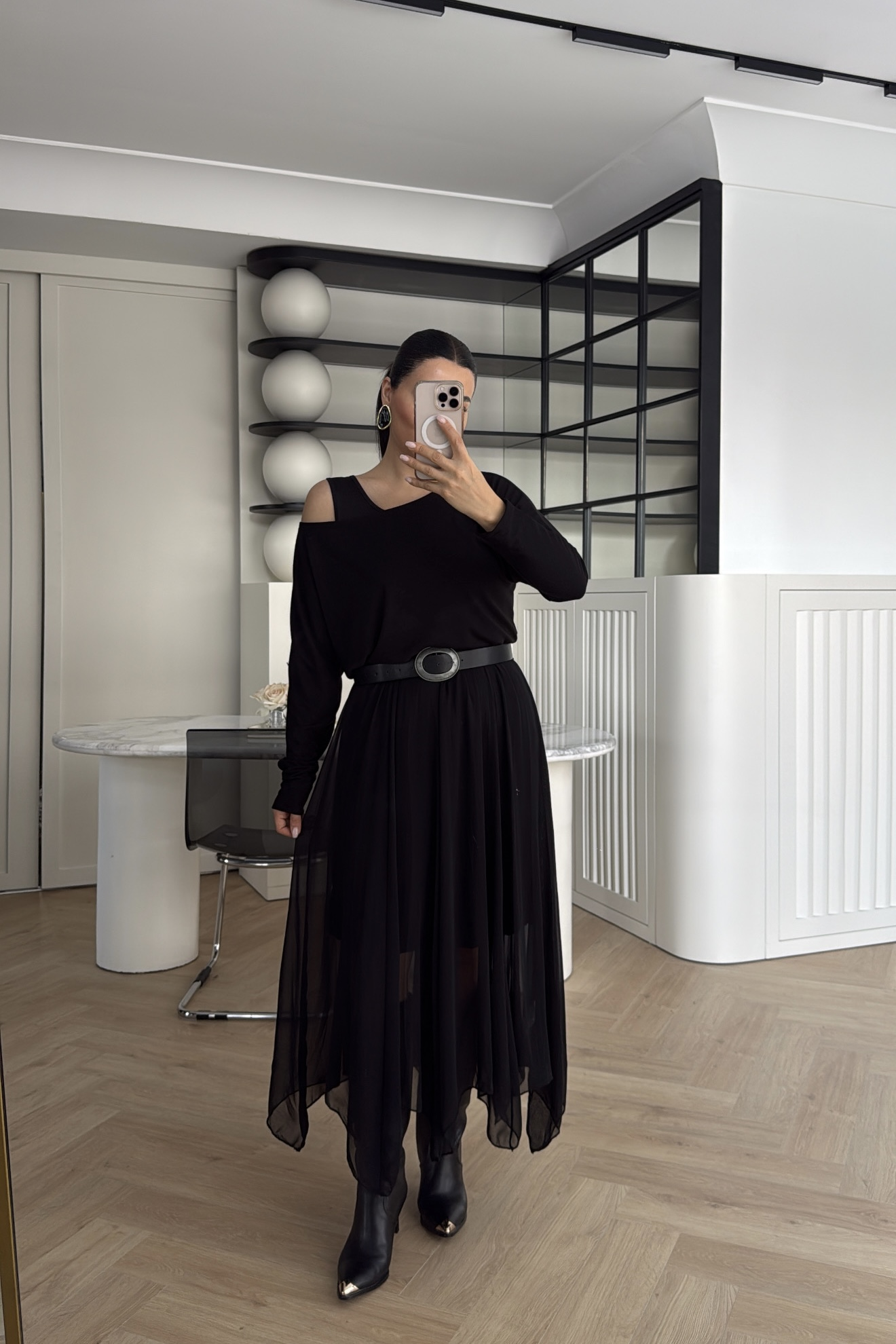 BLUZ DETAYLI ASKILI ŞİFON ELBİSE SİYAH