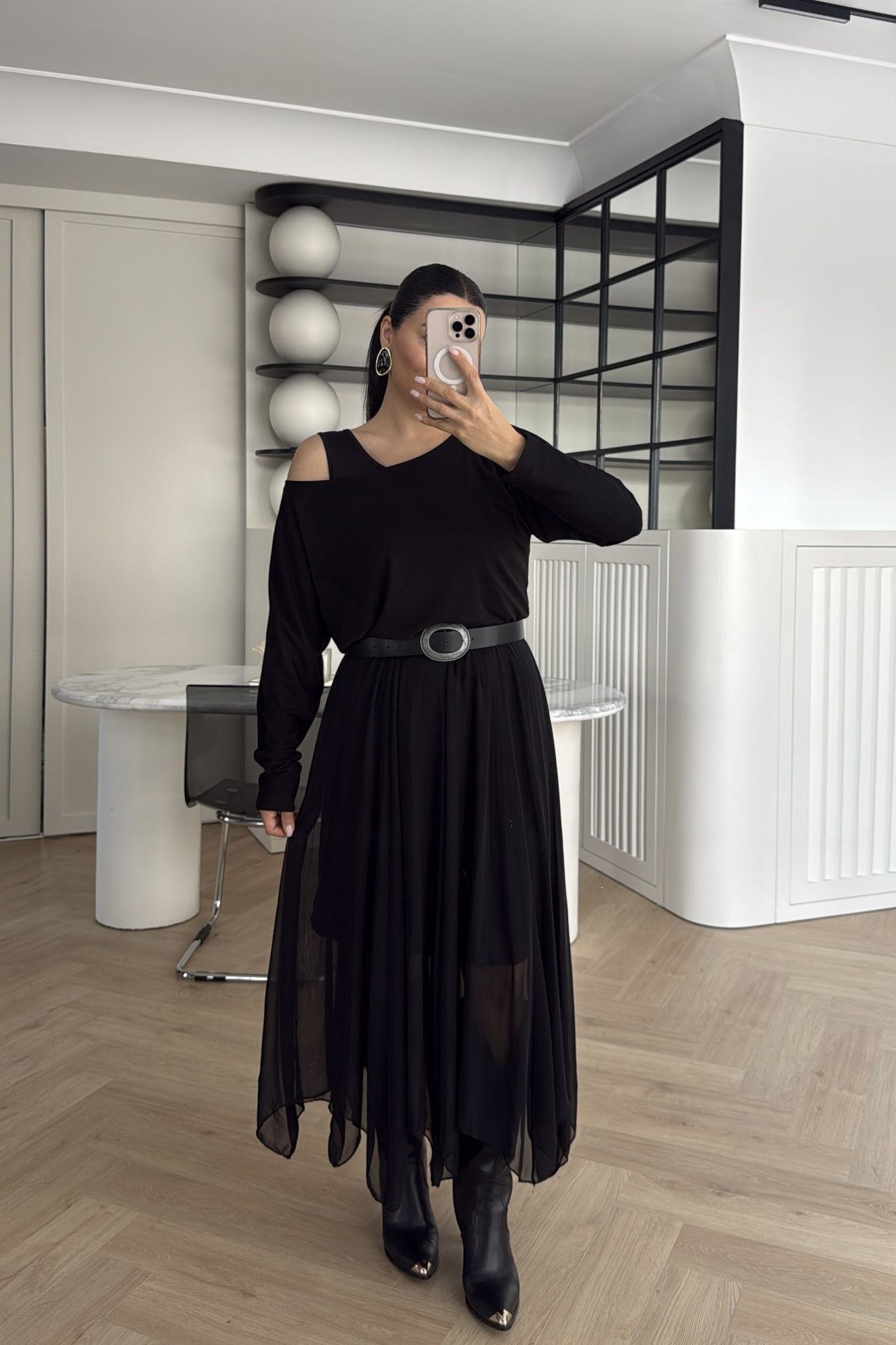 BLUZ DETAYLI ASKILI ŞİFON ELBİSE SİYAH