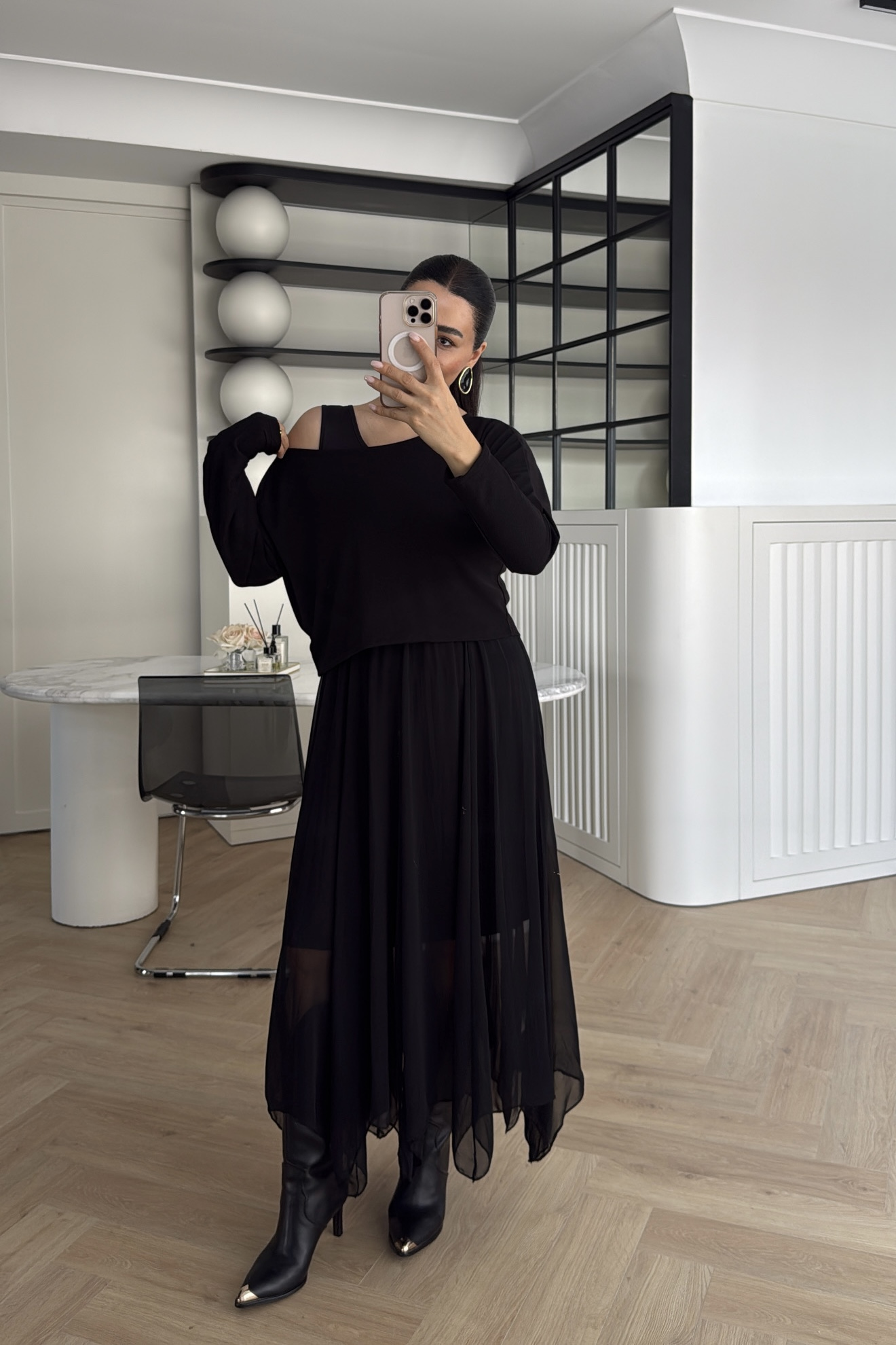 BLUZ DETAYLI ASKILI ŞİFON ELBİSE SİYAH