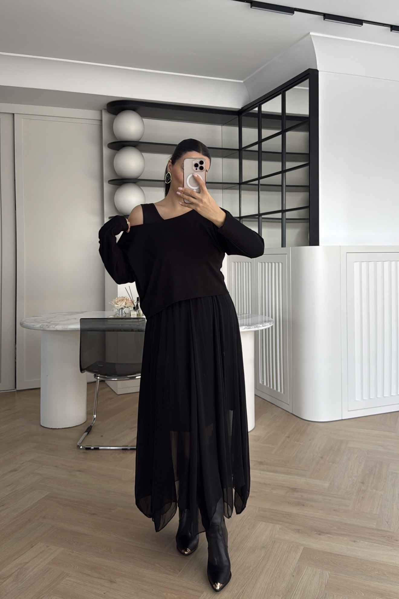 BLUZ DETAYLI ASKILI ŞİFON ELBİSE SİYAH