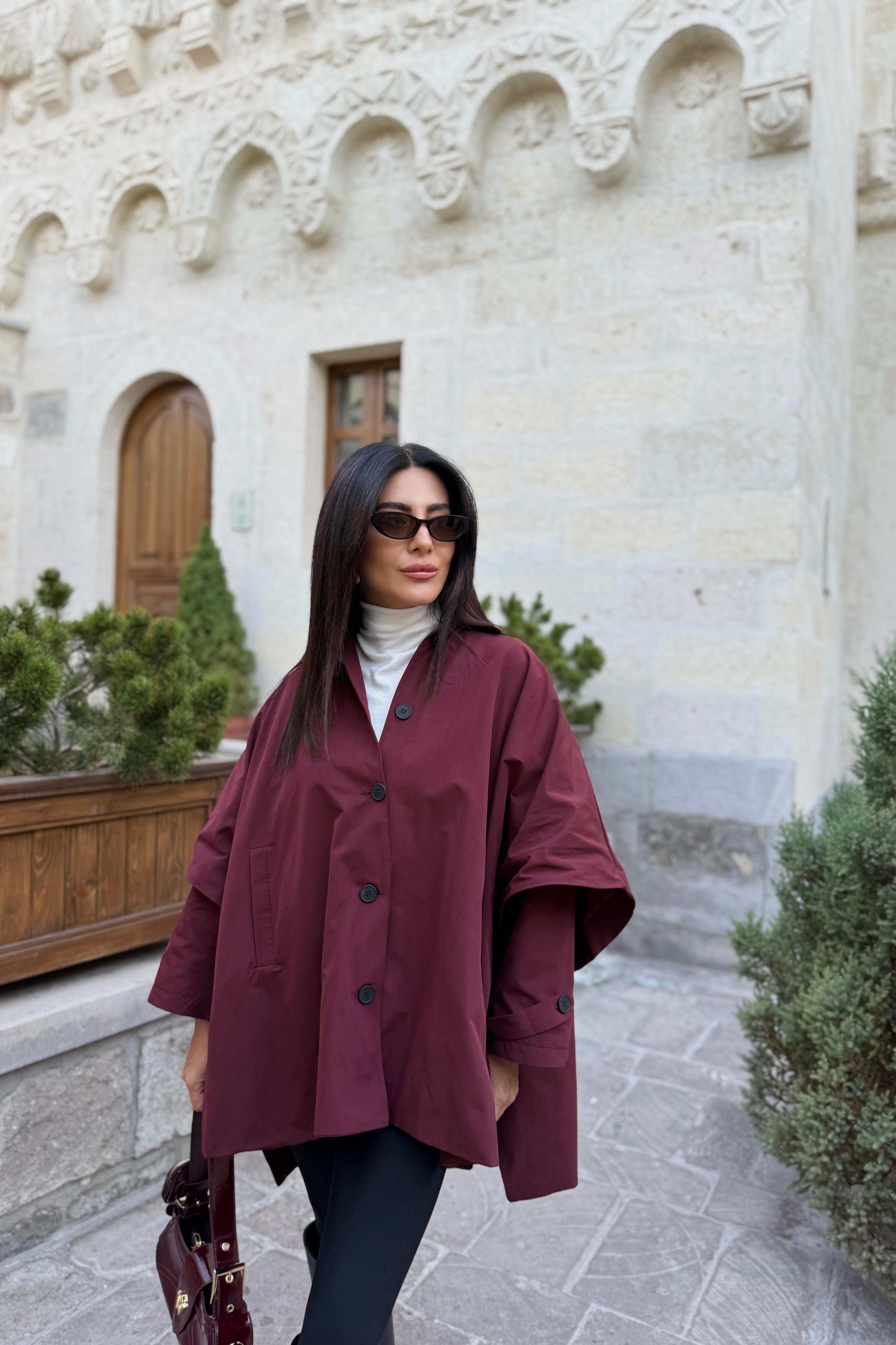 BORDO ASTARLI DÜĞMELİ PANÇO TRENÇKOT