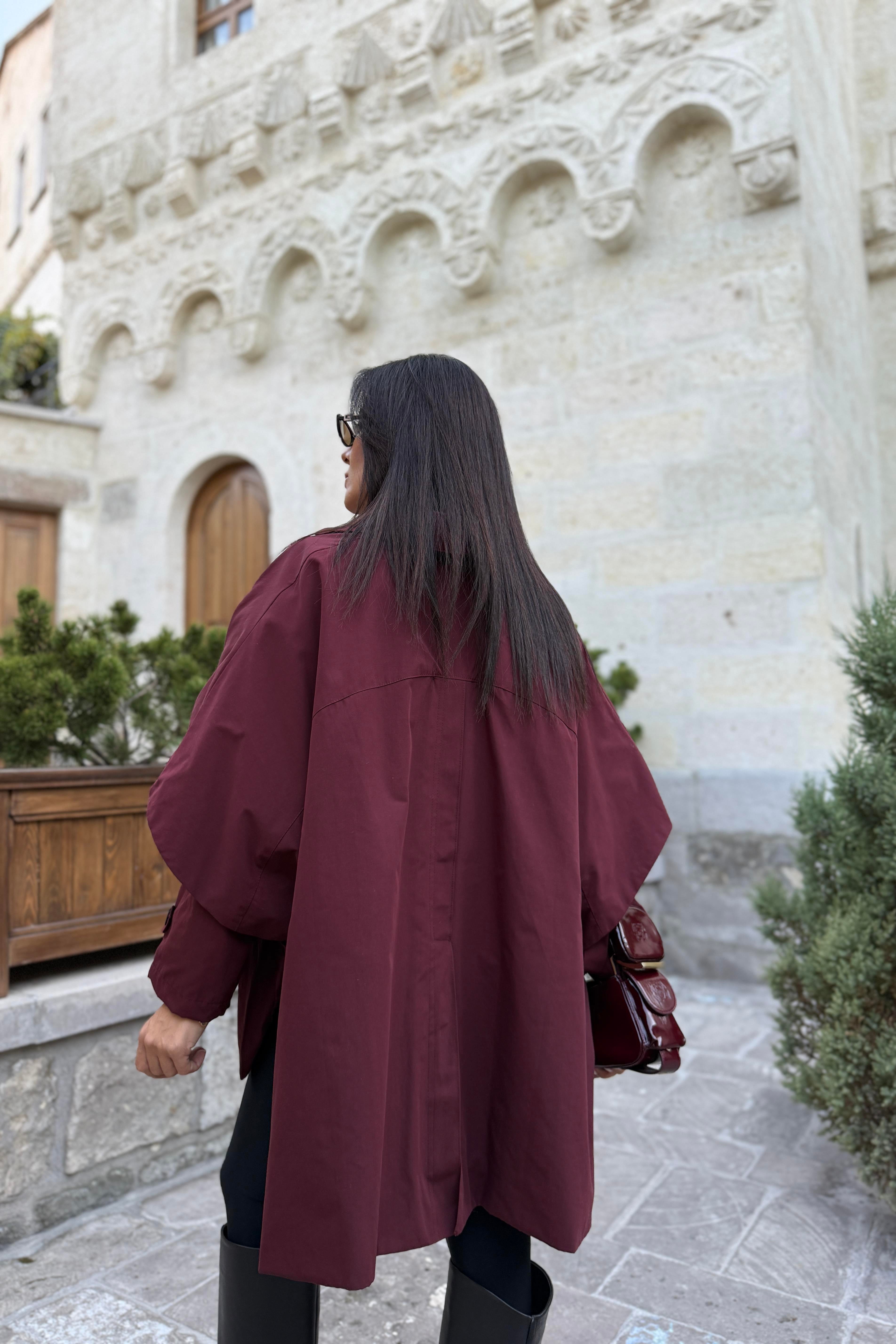 BORDO ASTARLI DÜĞMELİ PANÇO TRENÇKOT