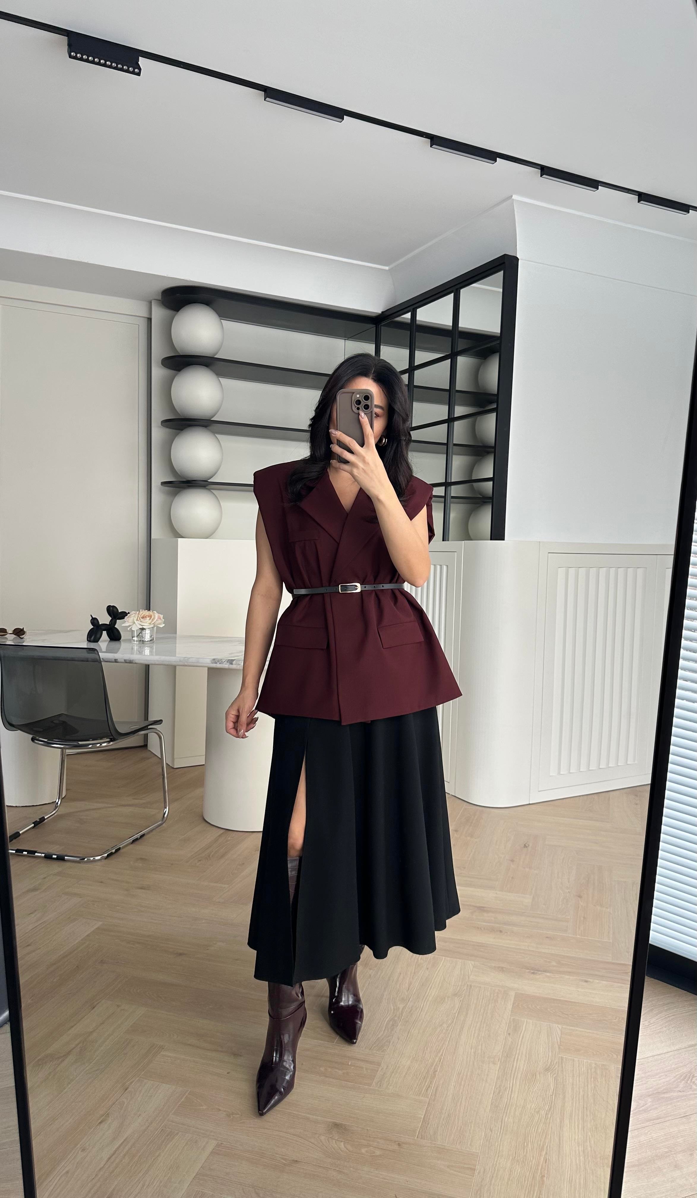 Bordo Astarlı Kemerli Vatkalı Yelek 