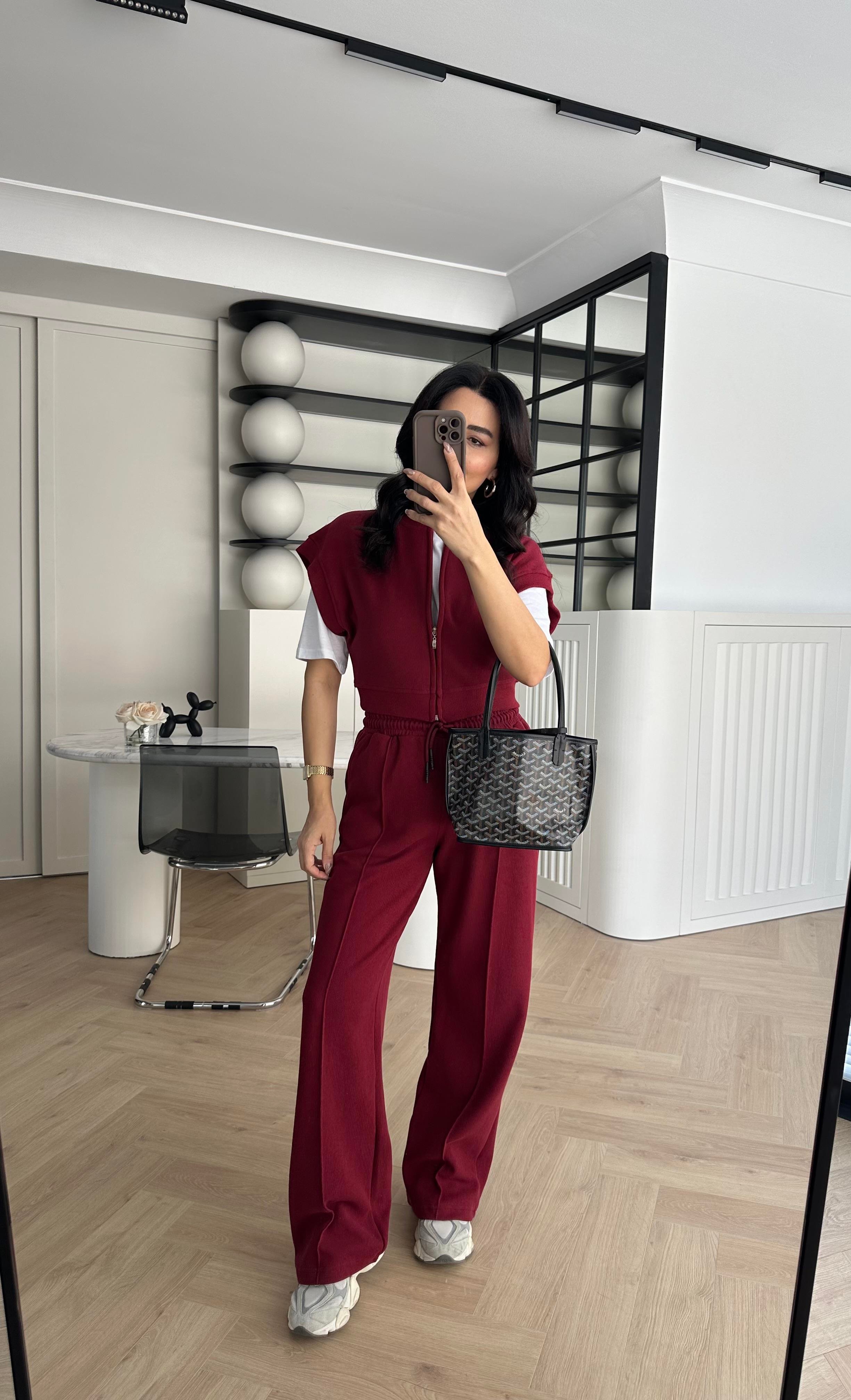 Bordo Renk Tişört Yelek Pantolon Takım