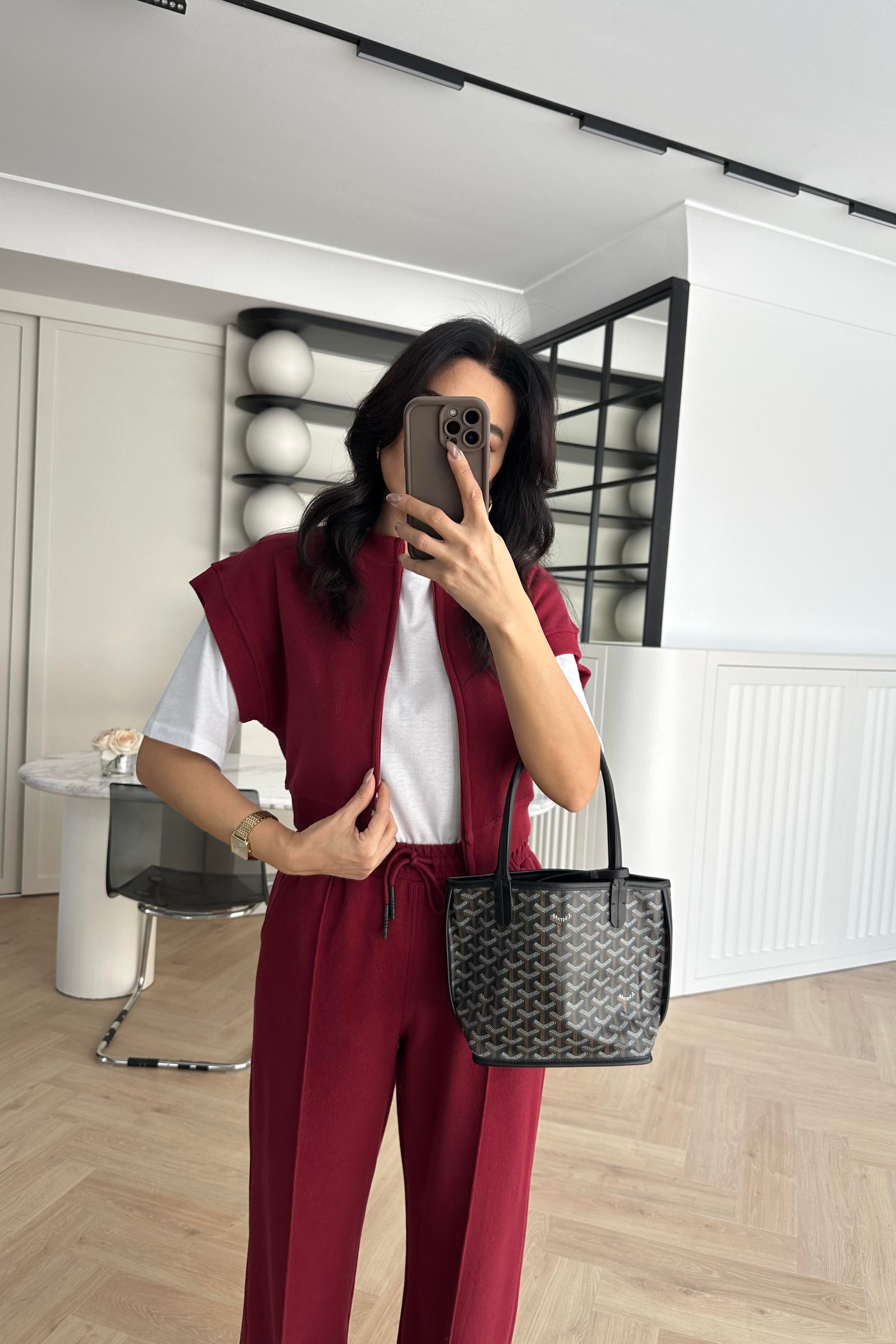 Bordo Renk Tişört Yelek Pantolon Takım