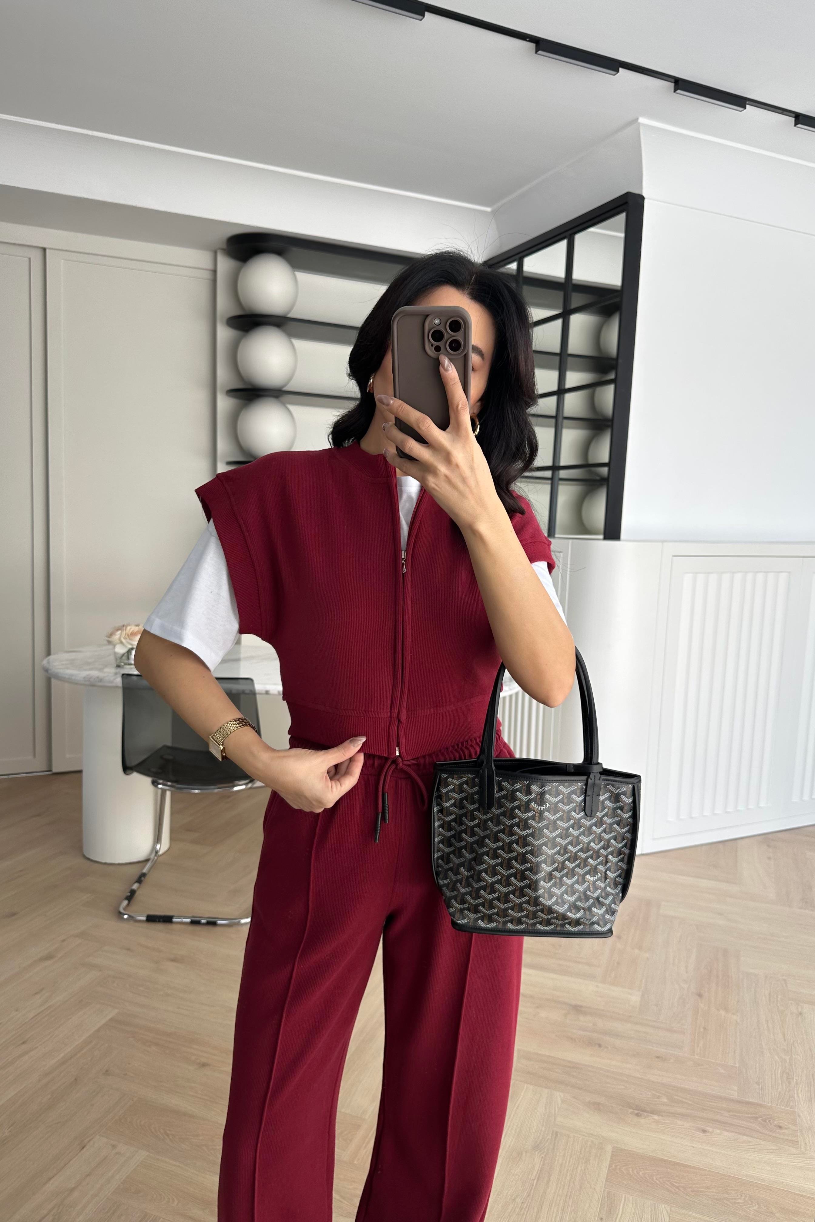 Bordo Renk Tişört Yelek Pantolon Takım