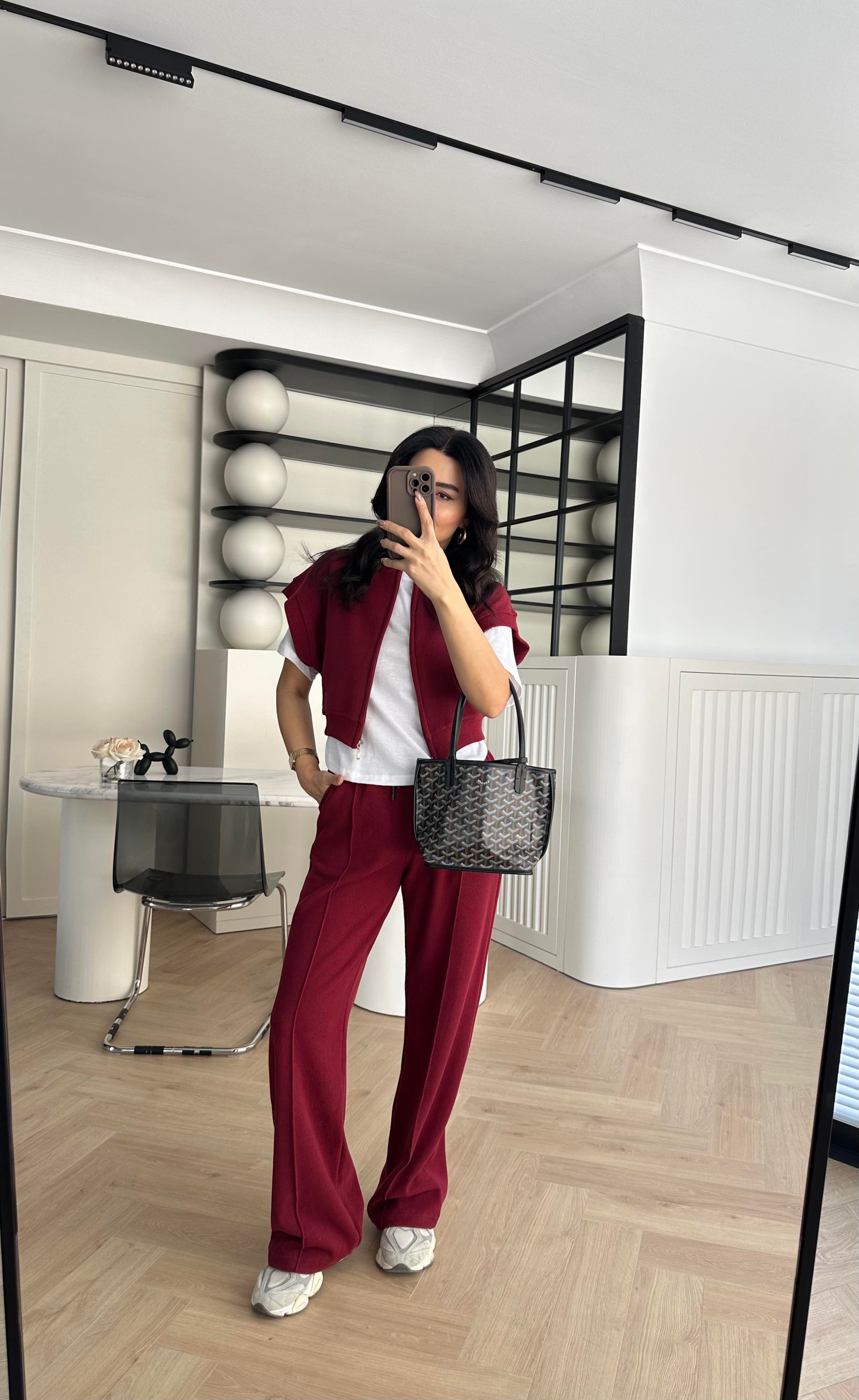 Bordo Renk Tişört Yelek Pantolon Takım