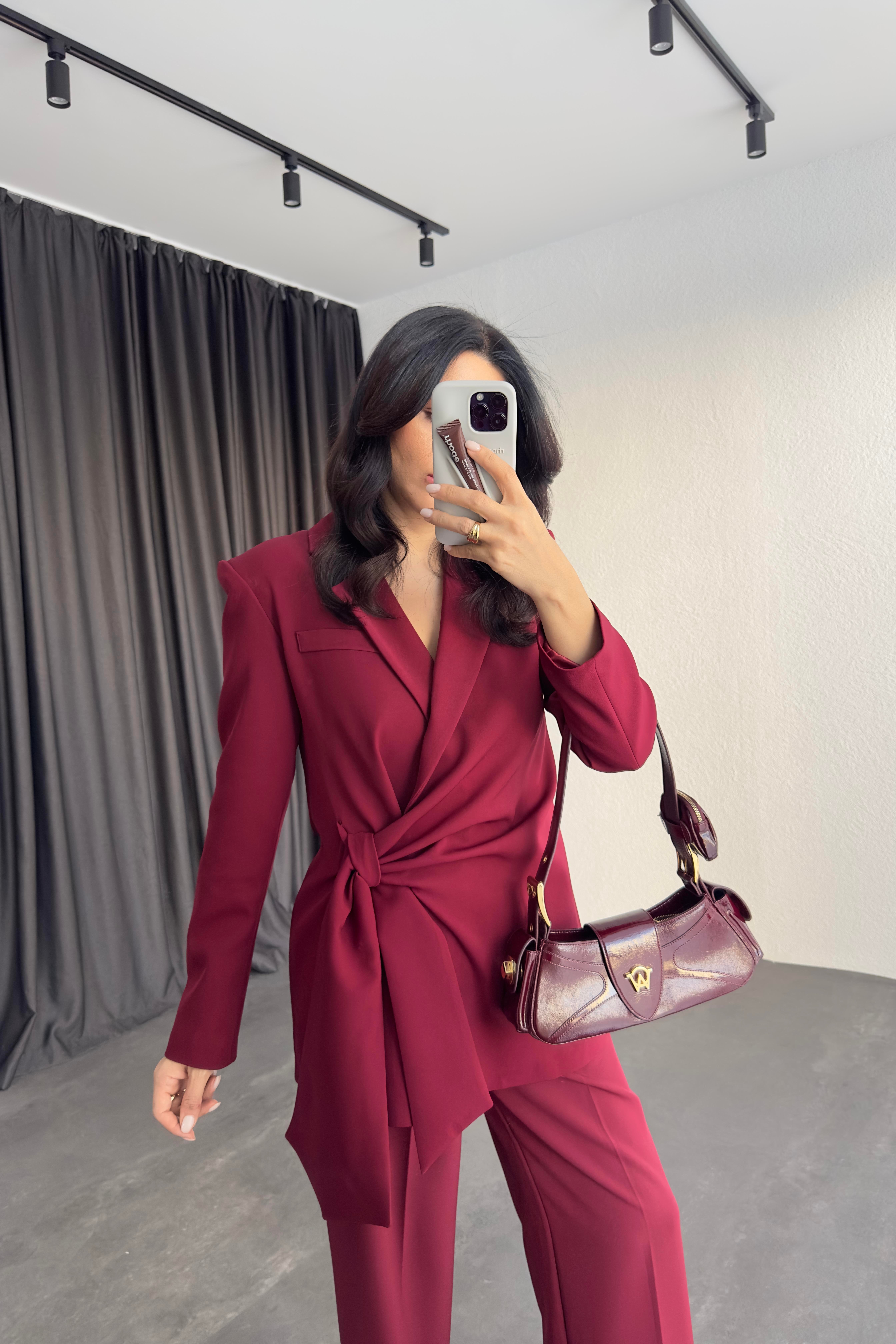 Bordo Renk Vatkalı Bağlama Detaylı Tasarım Blazer Ceket