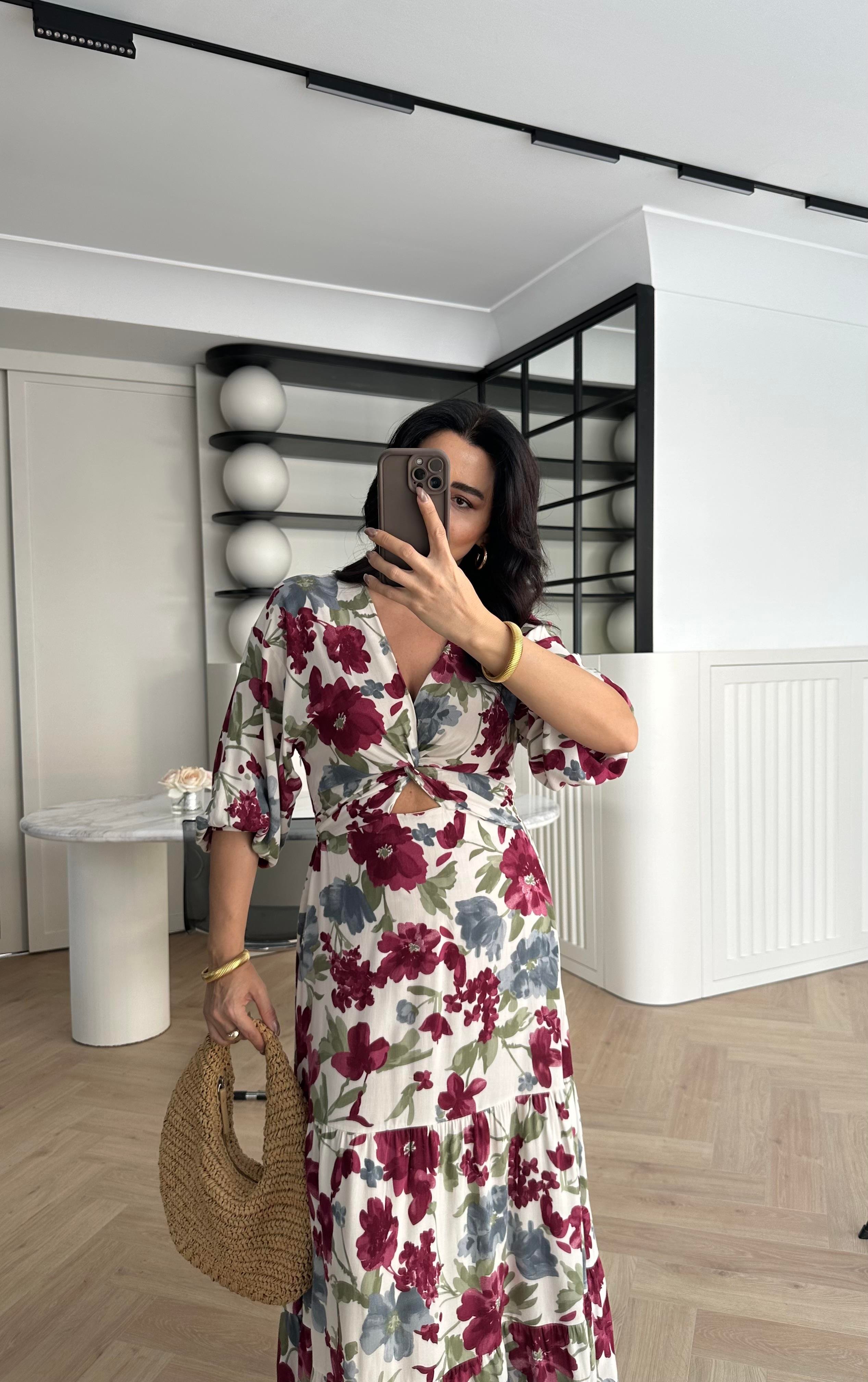 Çiçekli Zr Model Elbise