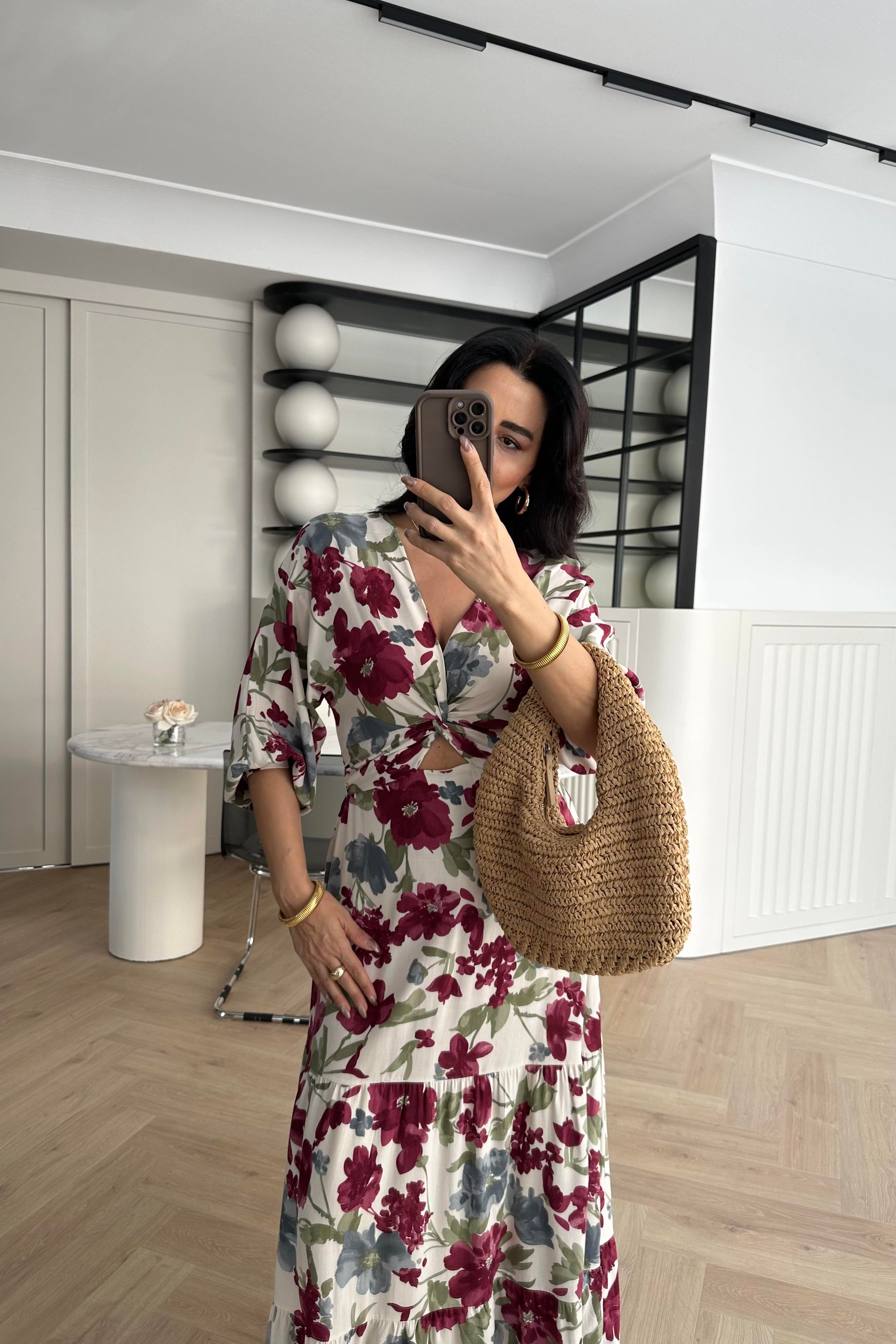 Çiçekli Zr Model Elbise