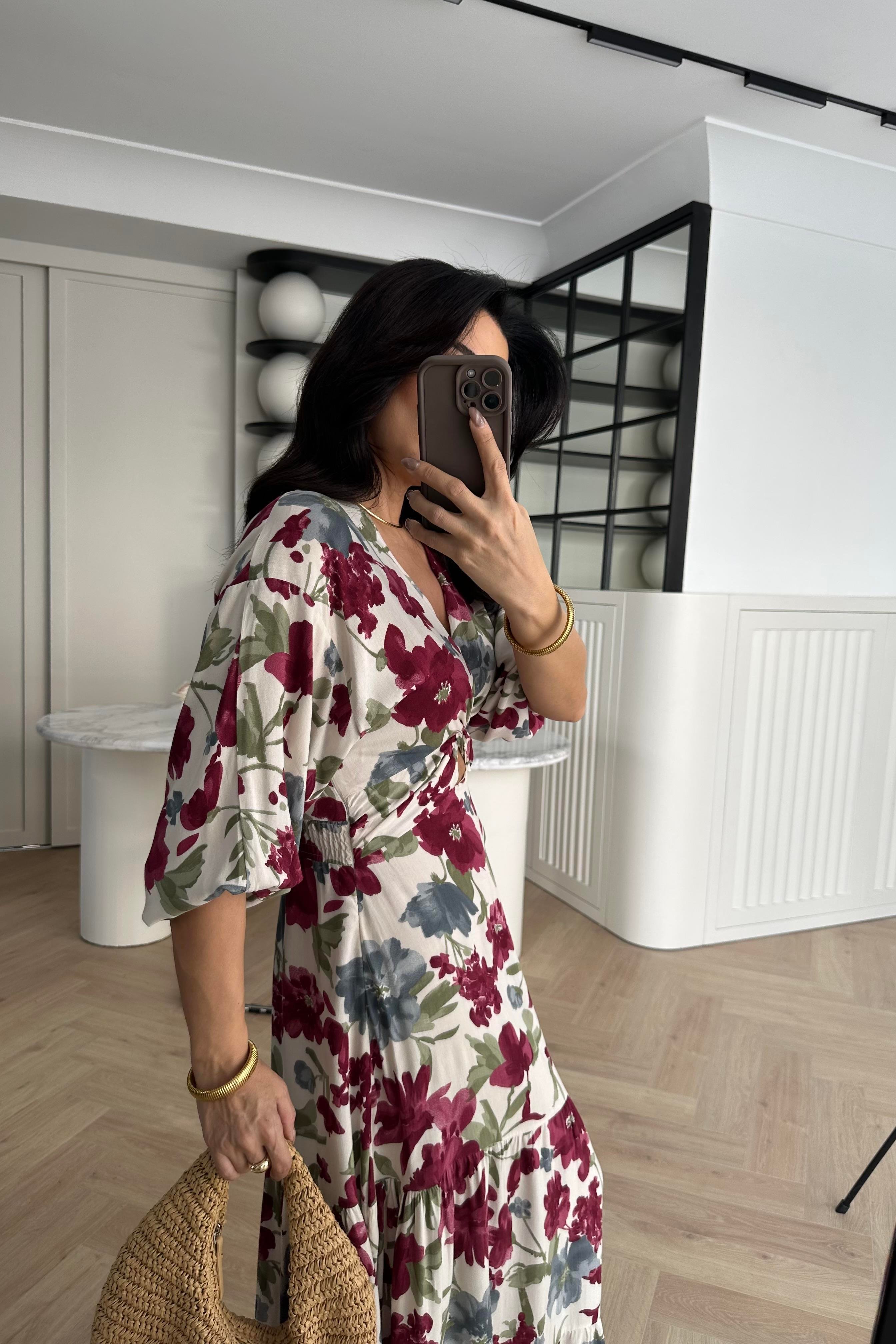 Çiçekli Zr Model Elbise