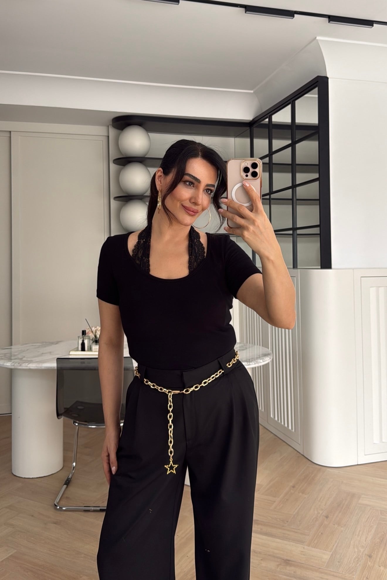 DANTEL DETAYLI BASİC TİŞÖRT SİYAH 