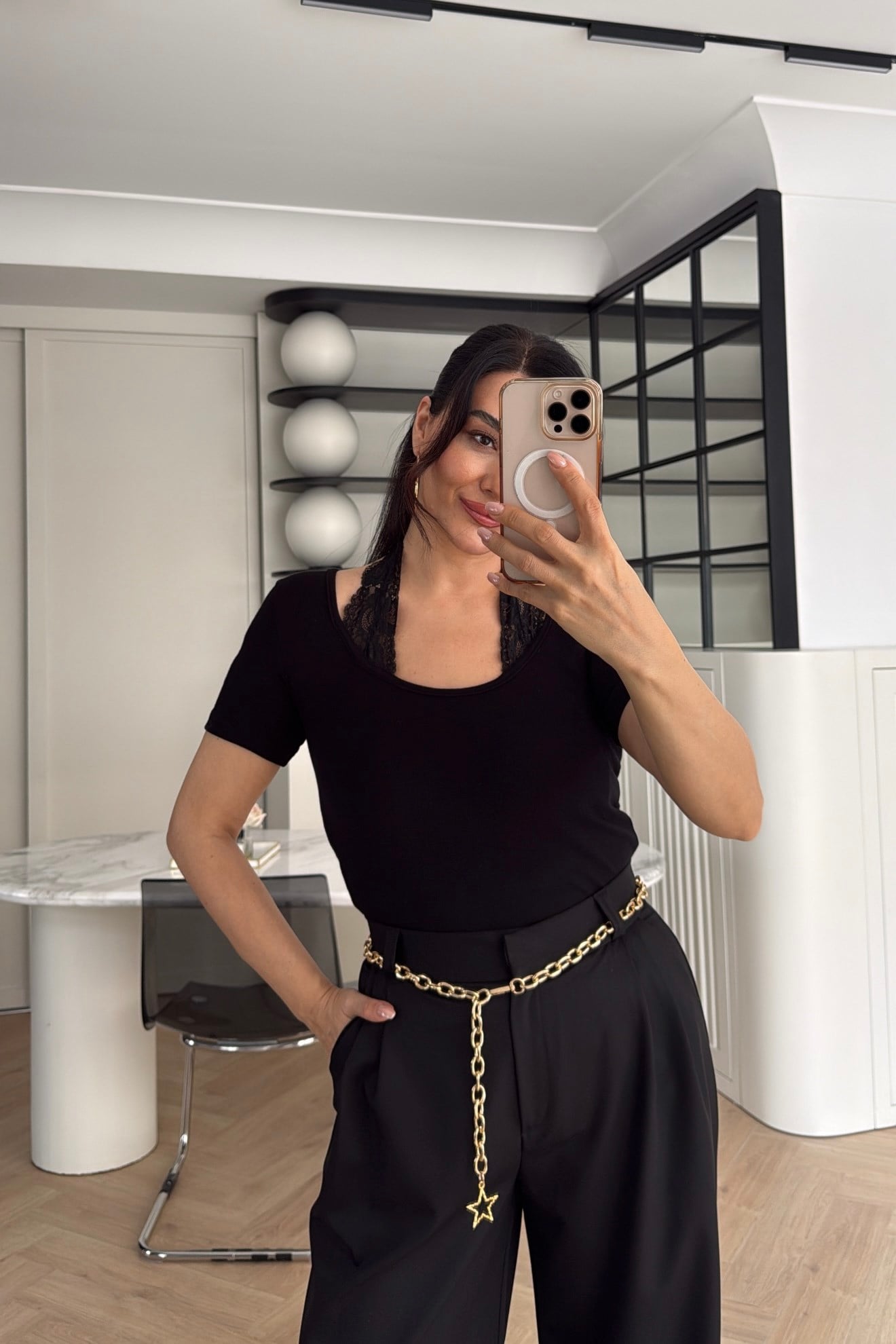 DANTEL DETAYLI BASİC TİŞÖRT SİYAH 