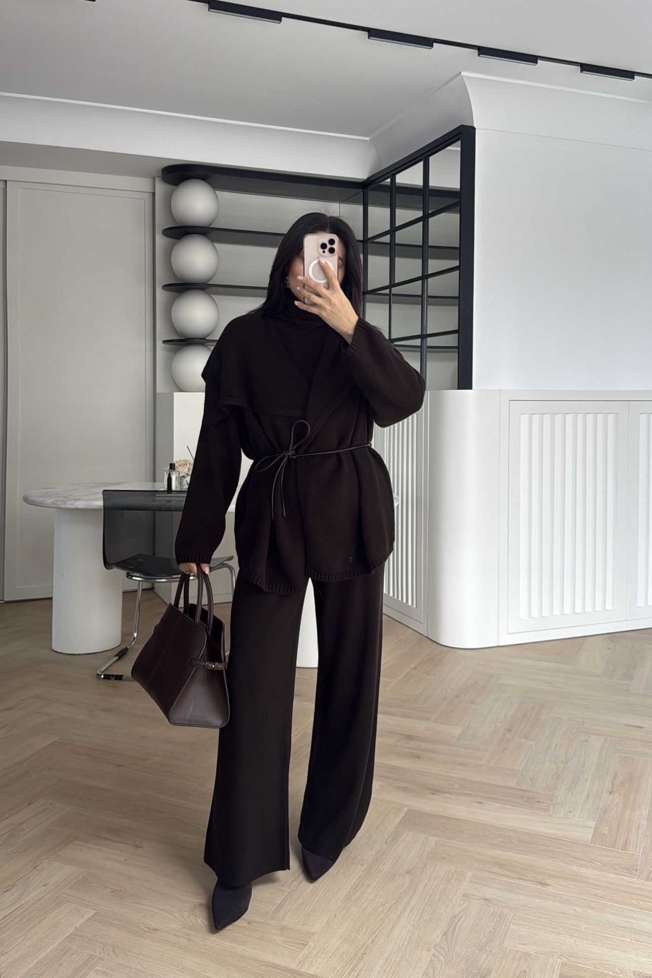 DERİ KEMERLİ TRİKO TAKIM KAHVE