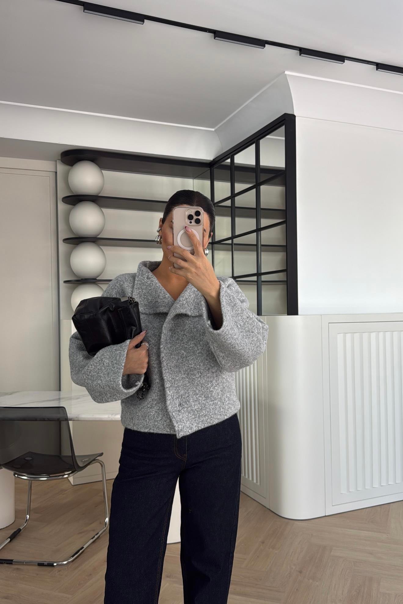 DİK YAKA CEPLİ TRİKO CEKET GRİ