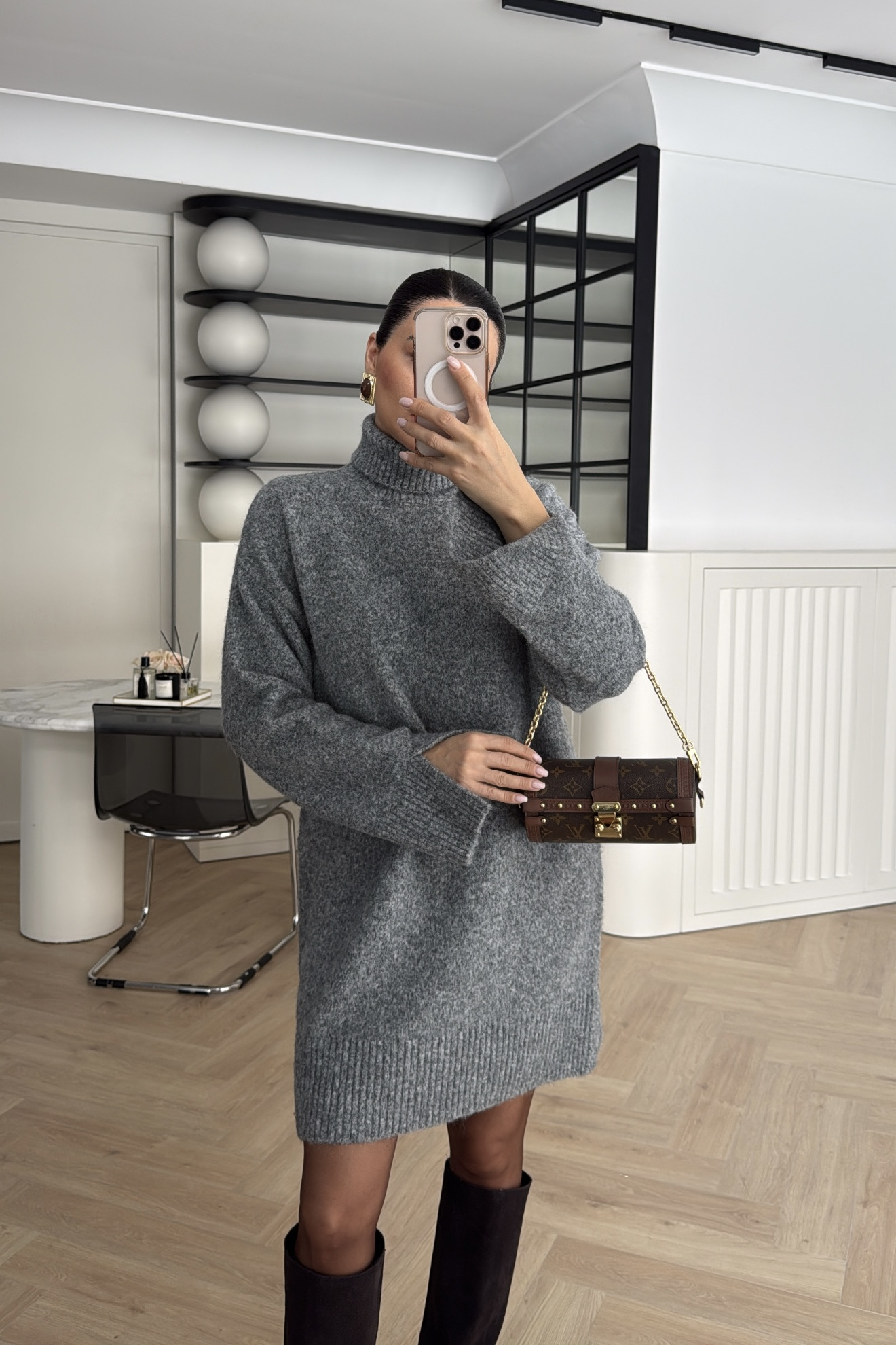 DİLVİN BALIKÇI YAKA YUMUŞAK DOKULU TRİKO ELBİSE FÜME 