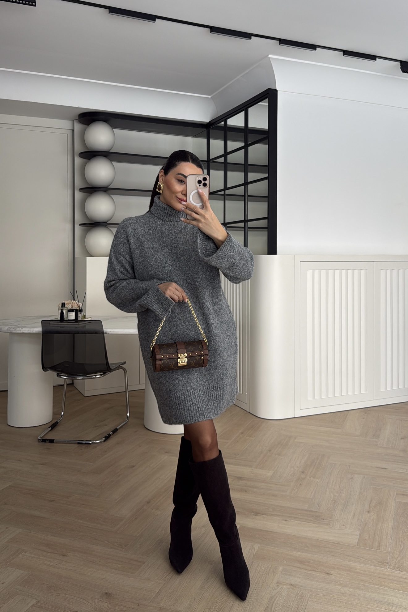 DİLVİN BALIKÇI YAKA YUMUŞAK DOKULU TRİKO ELBİSE FÜME 