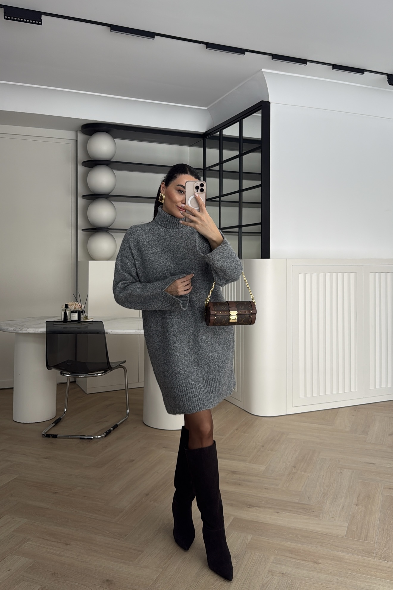 DİLVİN BALIKÇI YAKA YUMUŞAK DOKULU TRİKO ELBİSE FÜME 