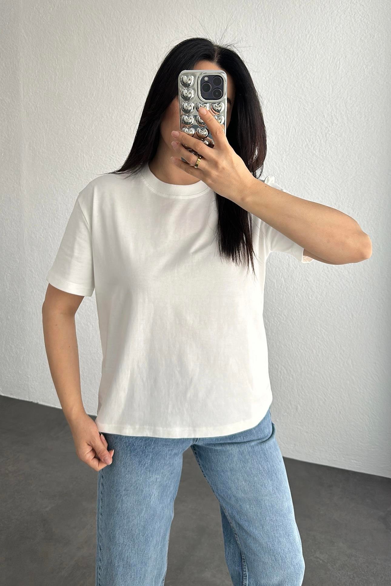 Dilvin Dekoratif Yaka Ekru Basic Tişört 