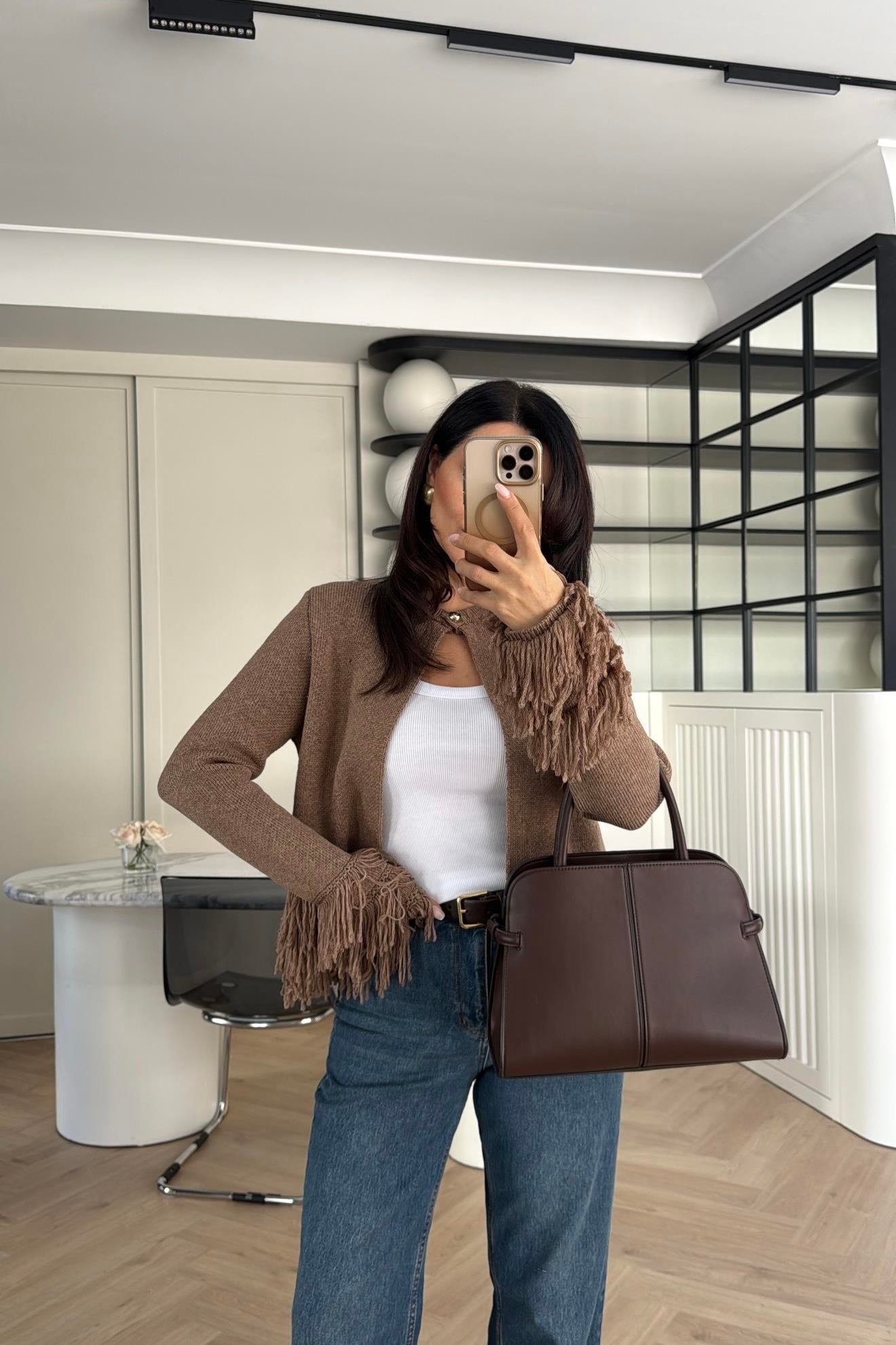 DİLVİN PÜSKÜLLÜ DÜĞMELİ HIRKA 