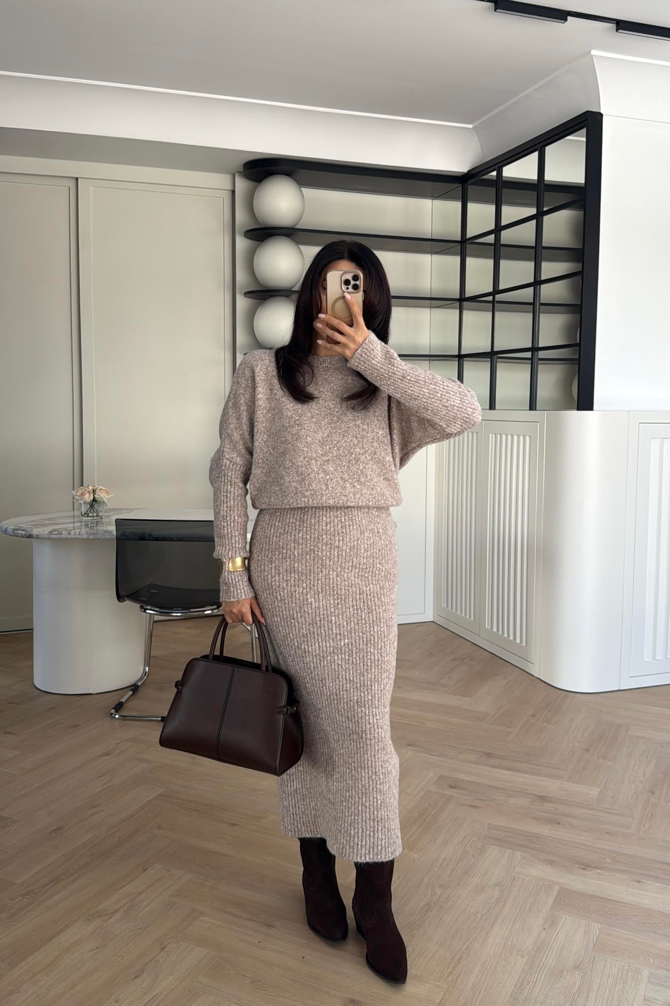 DİLVİN TRİKO ELBİSE 