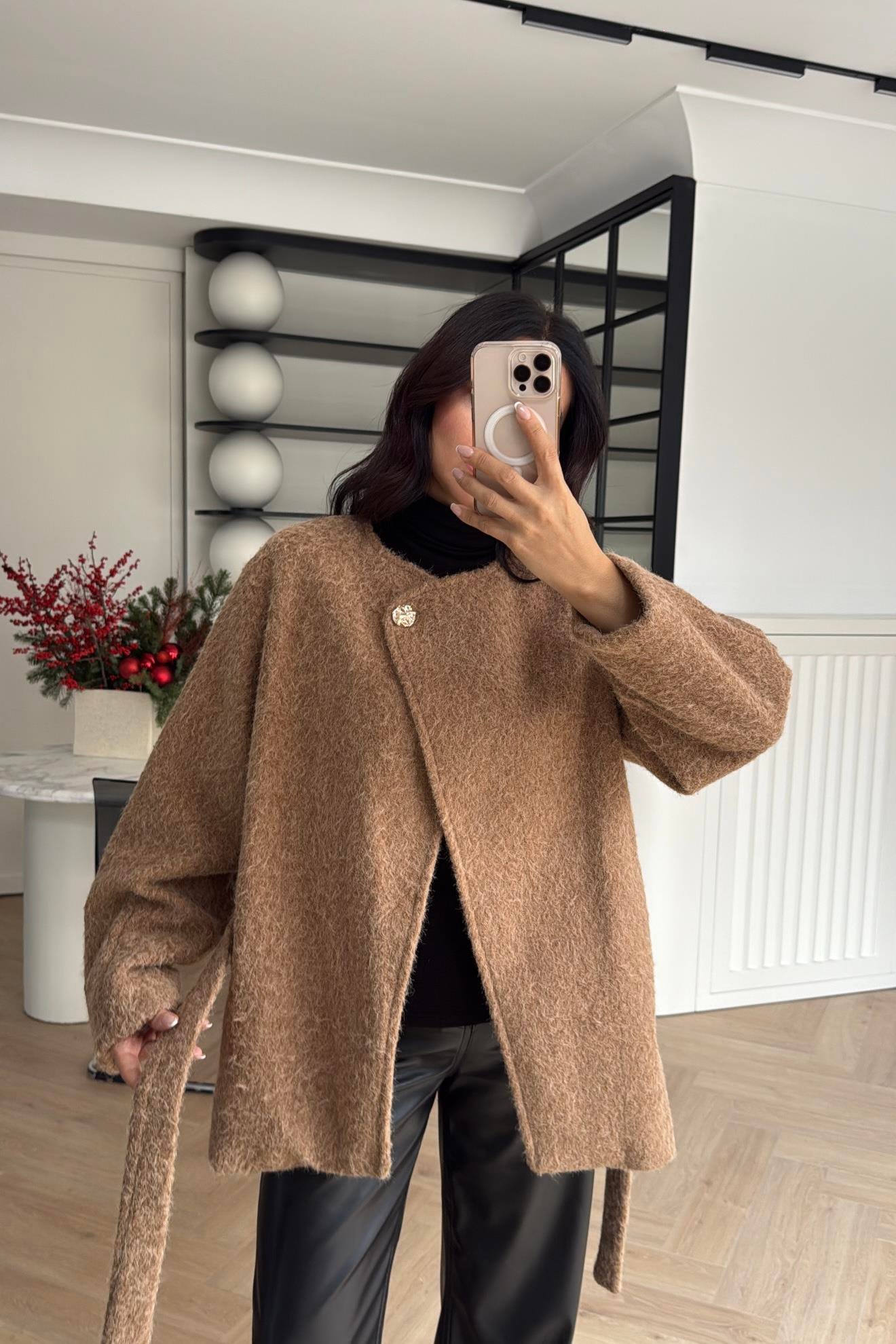 DÜĞME DETAYLI PELUŞ CEKET CAMEL İNDİGO