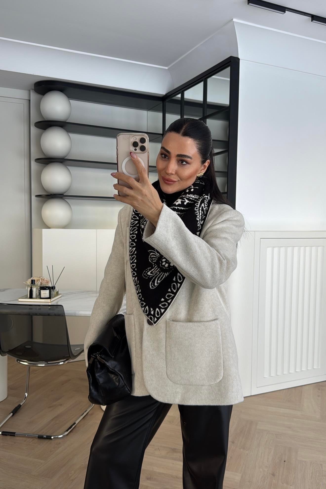 DÜĞMELİ KAŞE BLAZER CEKET EKRU