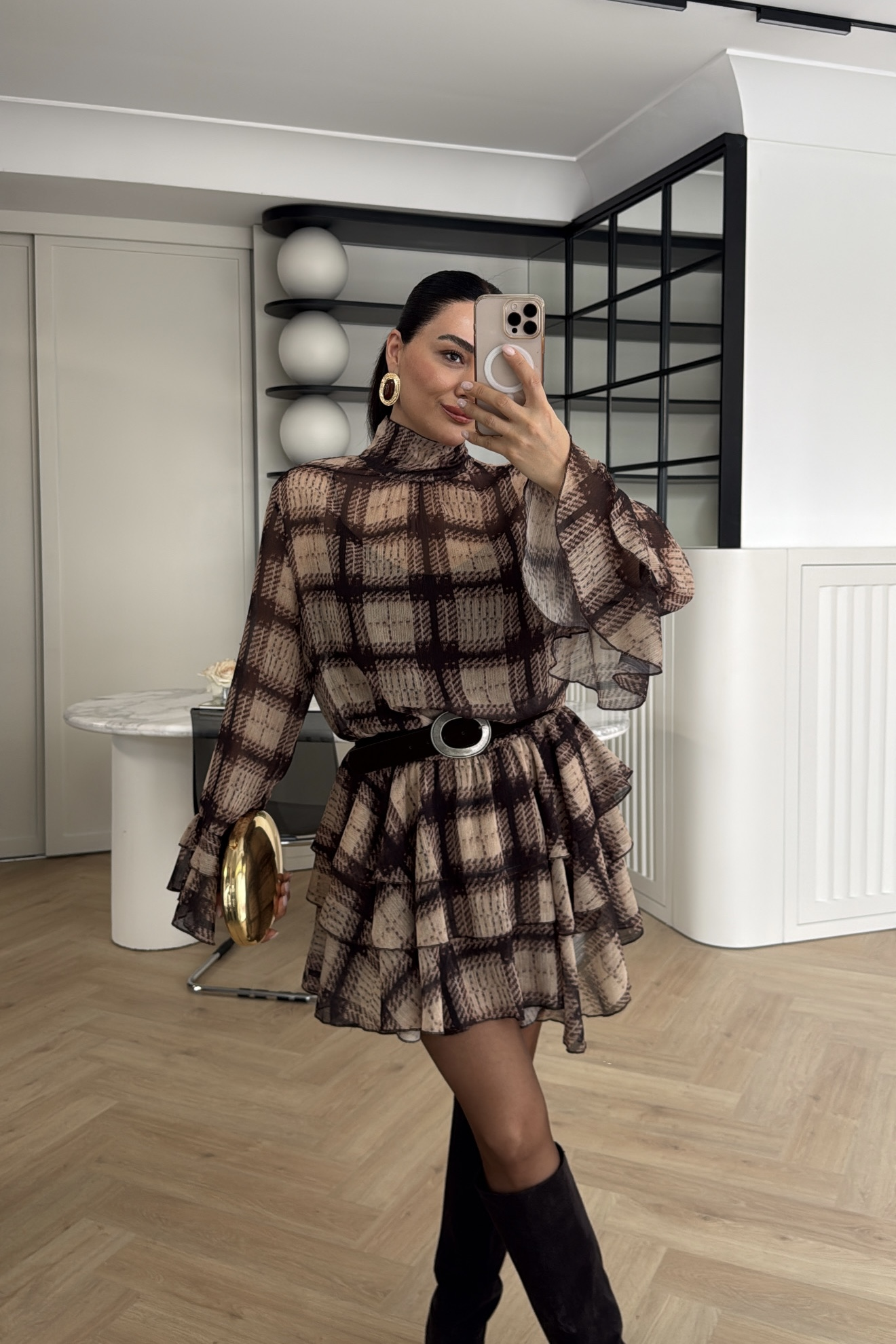 EKOSE DESENLİ BELİ LASTİKLİ ŞİFON ELBİSE 