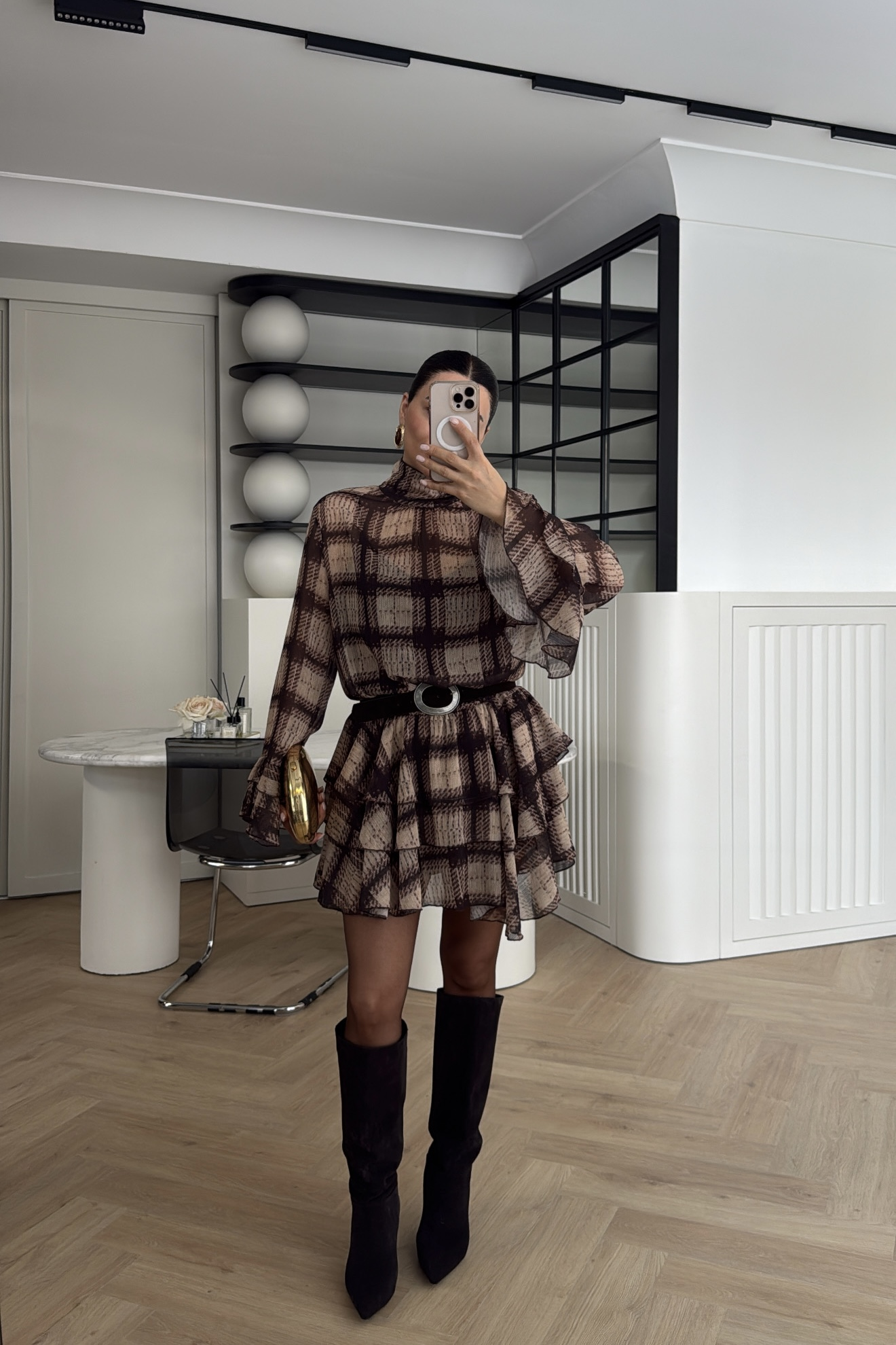 EKOSE DESENLİ BELİ LASTİKLİ ŞİFON ELBİSE 