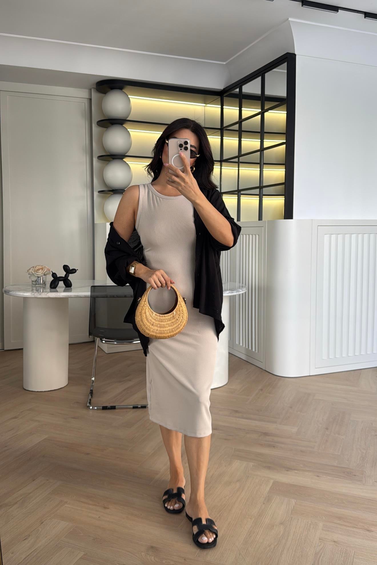 EKRU FİTİLLİ ÇELİK ÖRME KOLSUZ BASİC ELBİSE