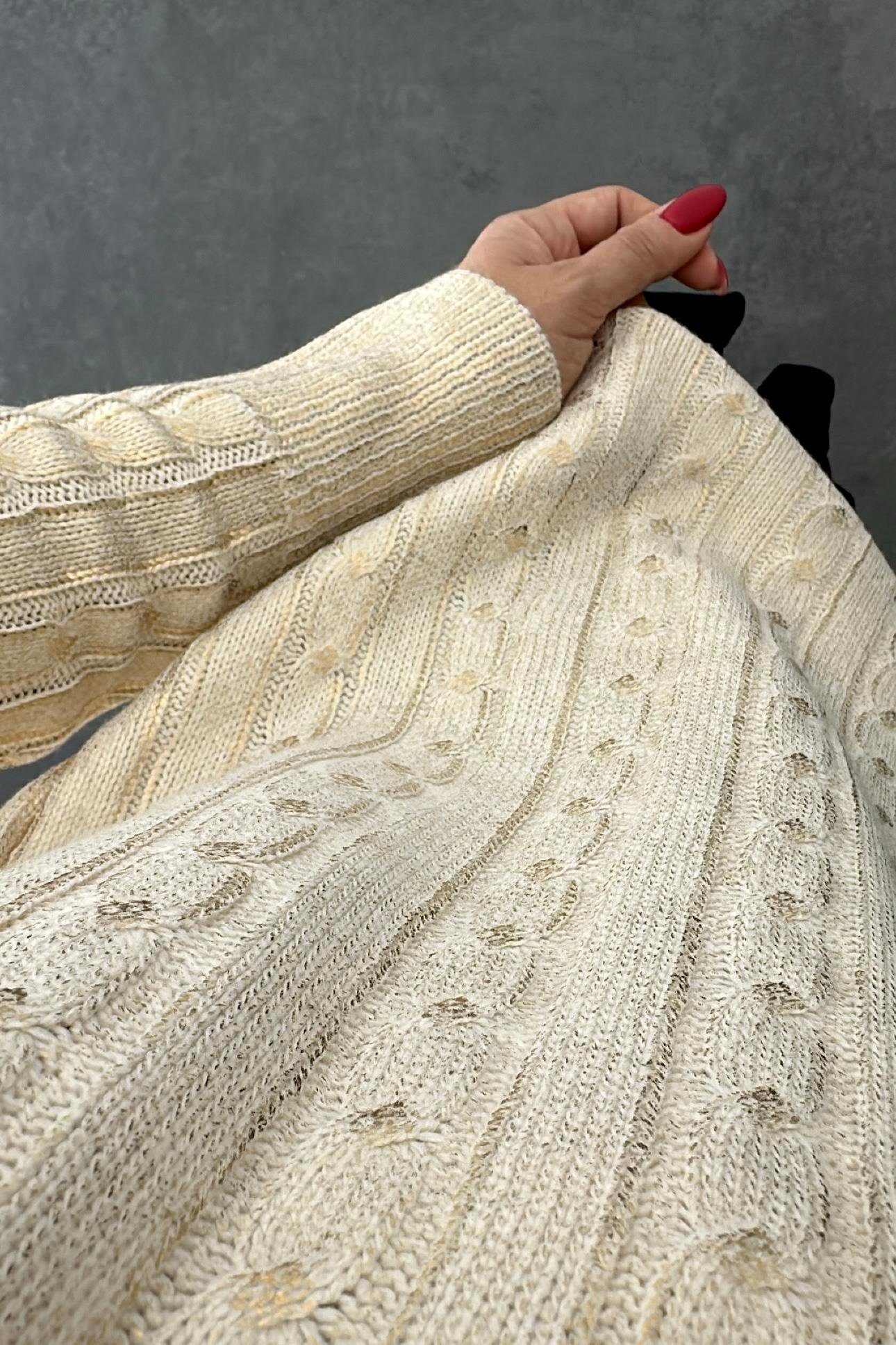 Ekru Gold Varak Detaylı Kazak 