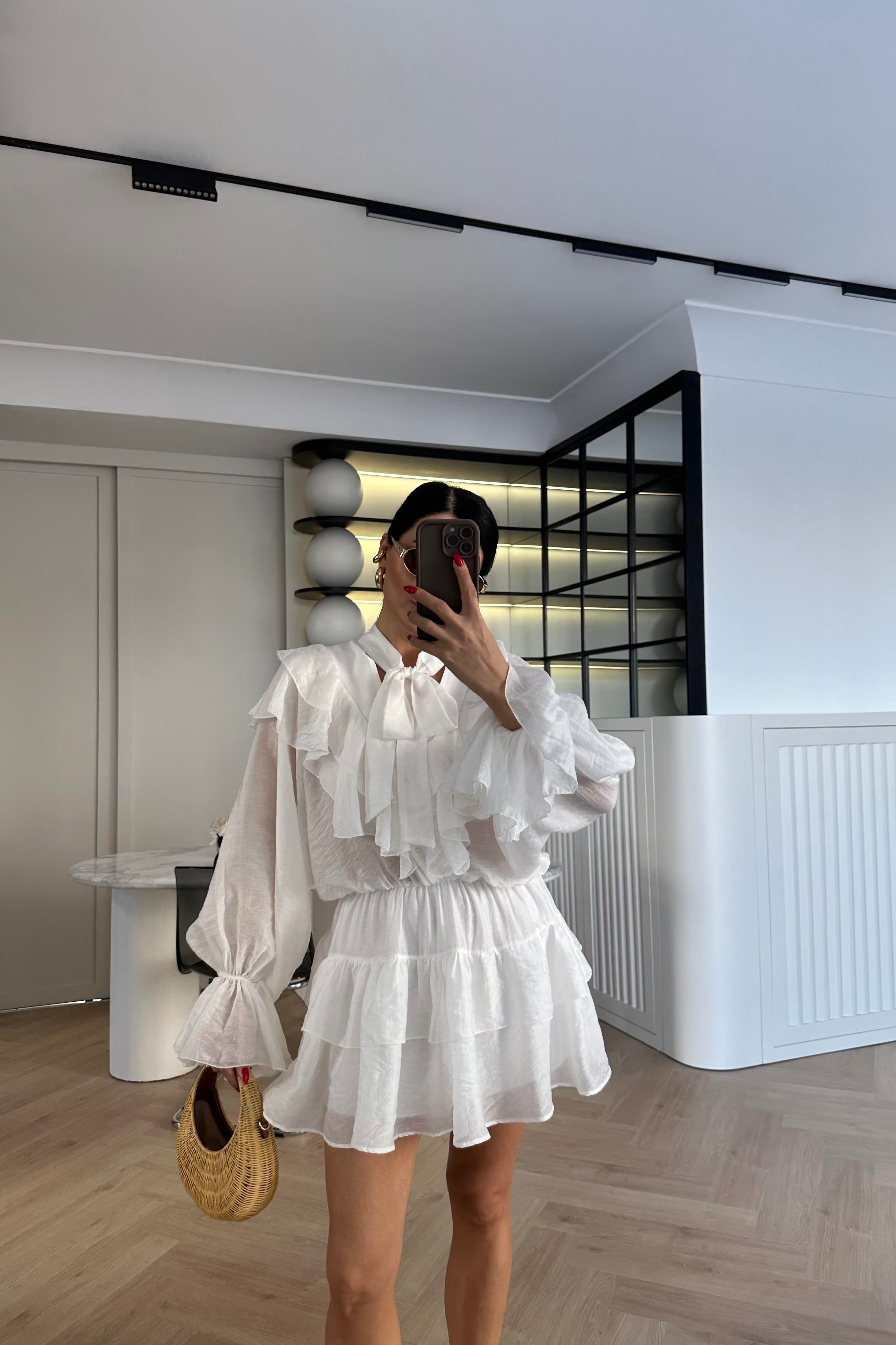 Ekru Katlı Şifon Elbise