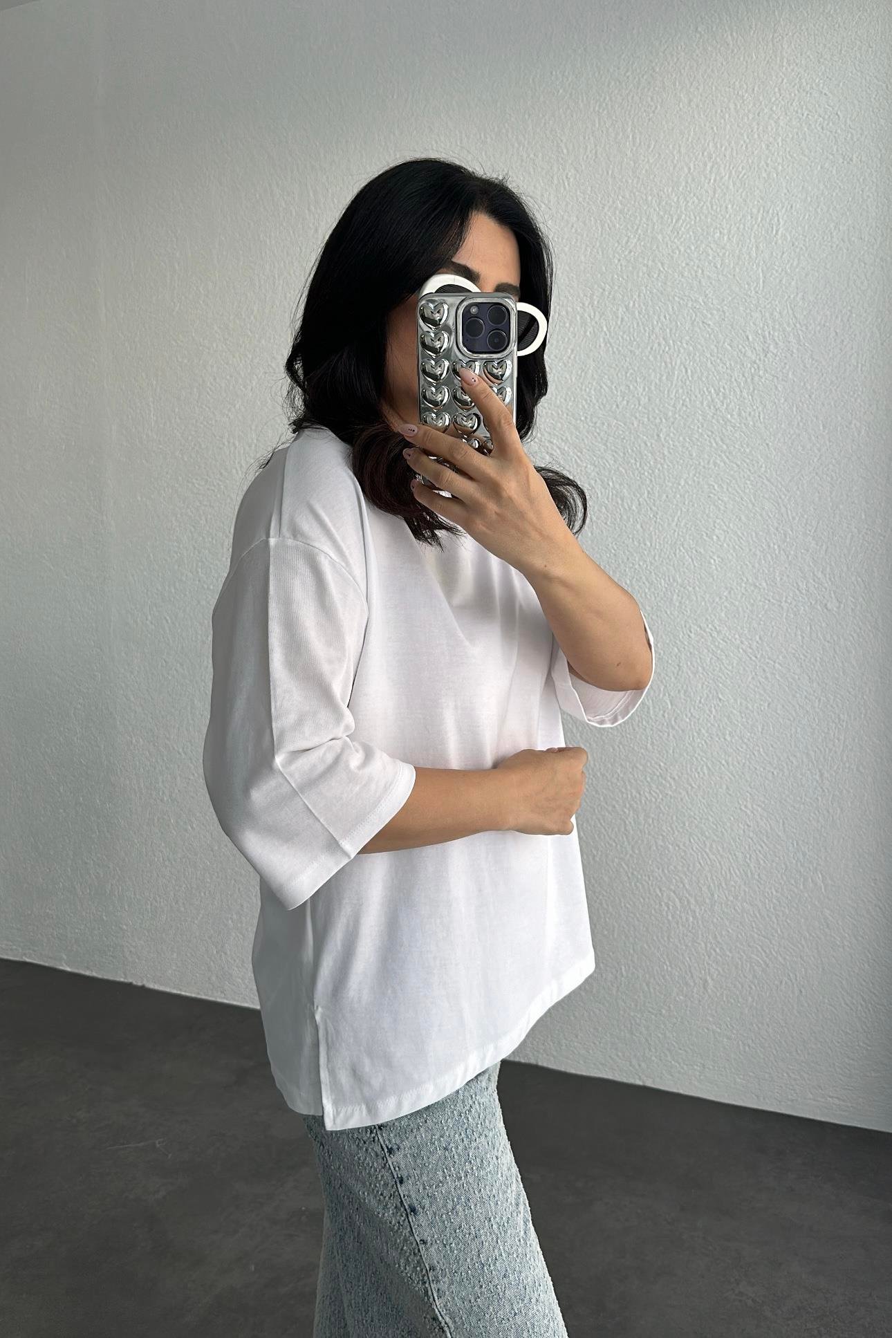 Ekru Renk Rahat Kalıp Basic Tişört