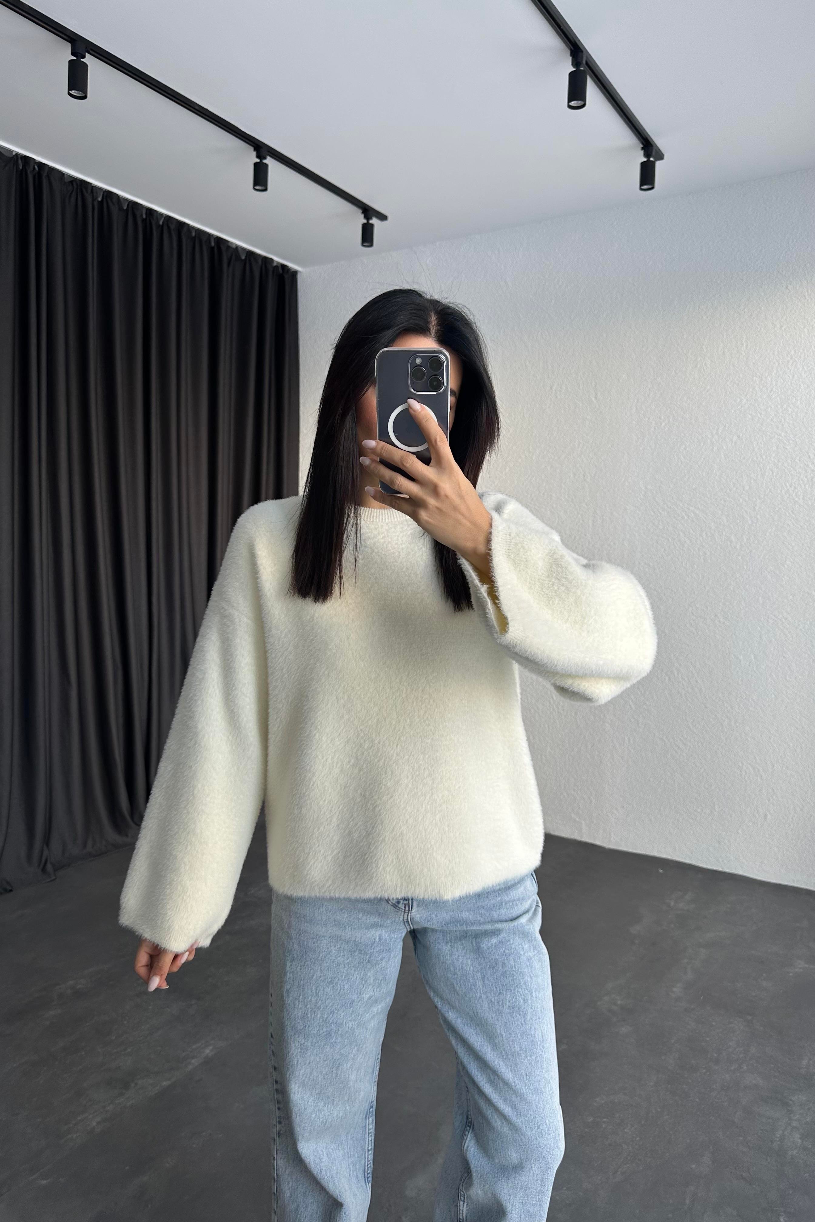 Ekru Sakallı İplik Yumoş Massimo Kazak