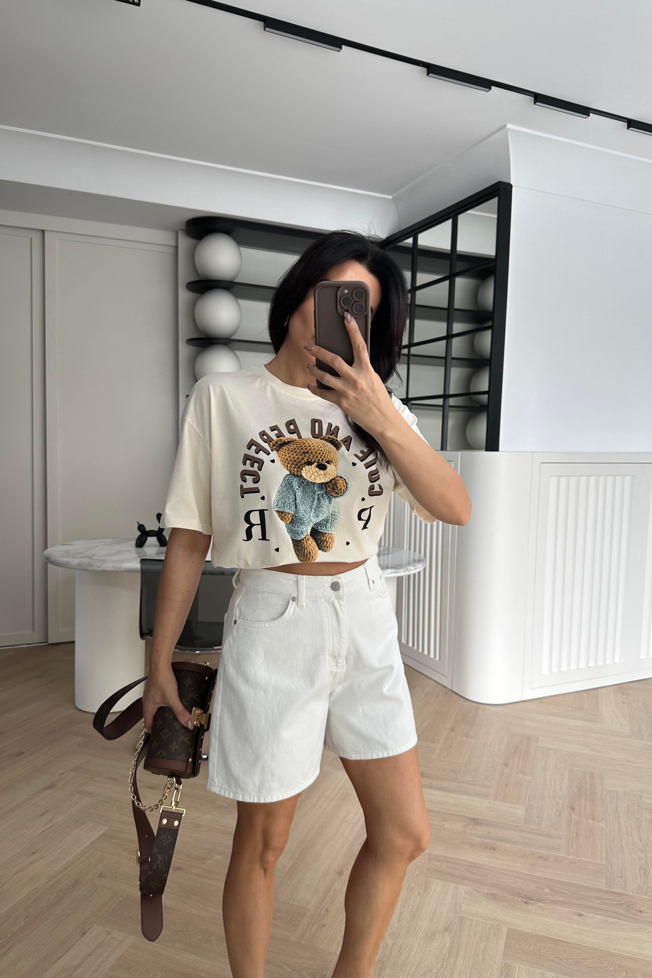 Ekru Şehir Boy Mom Şort