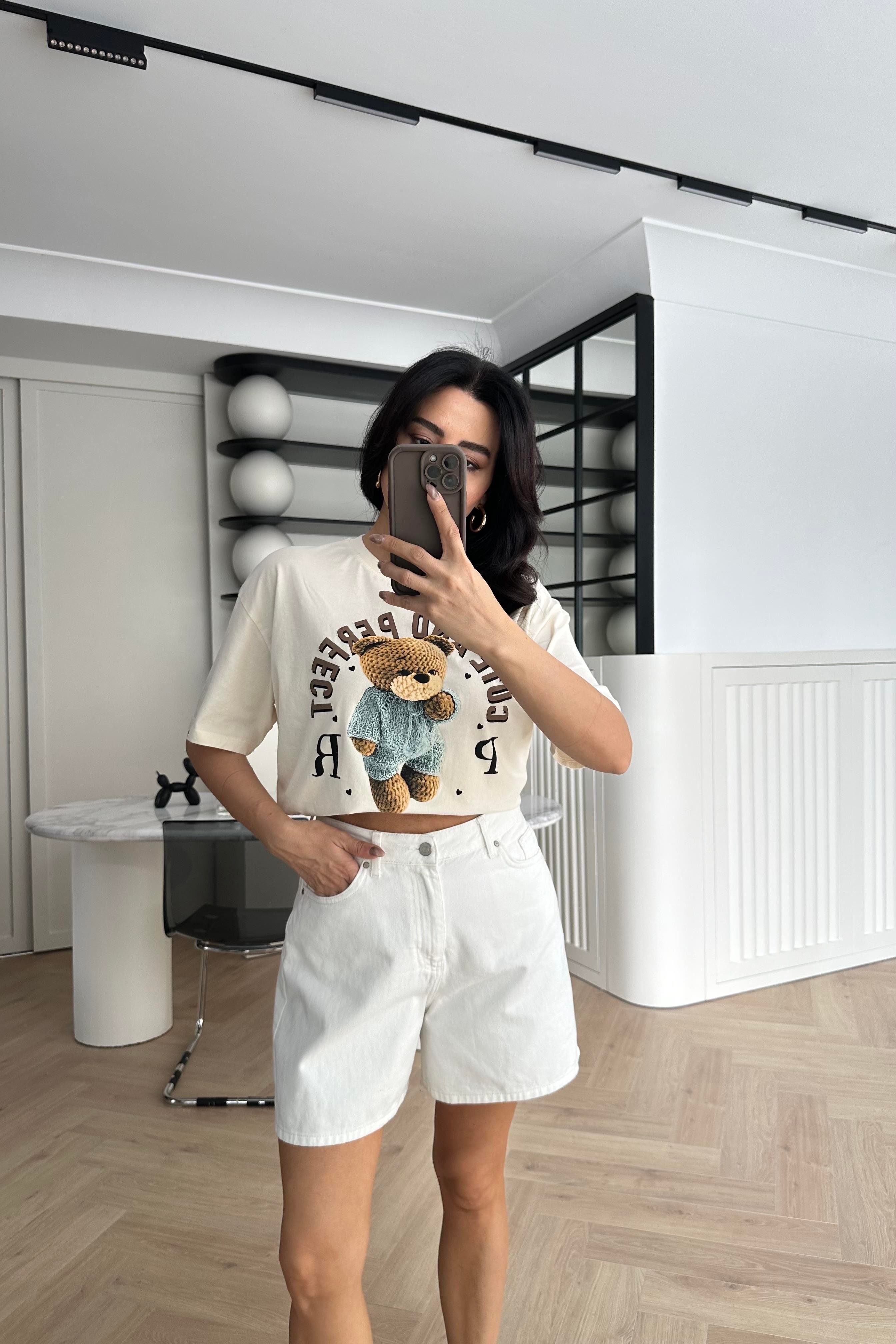 Ekru Şehir Boy Mom Şort