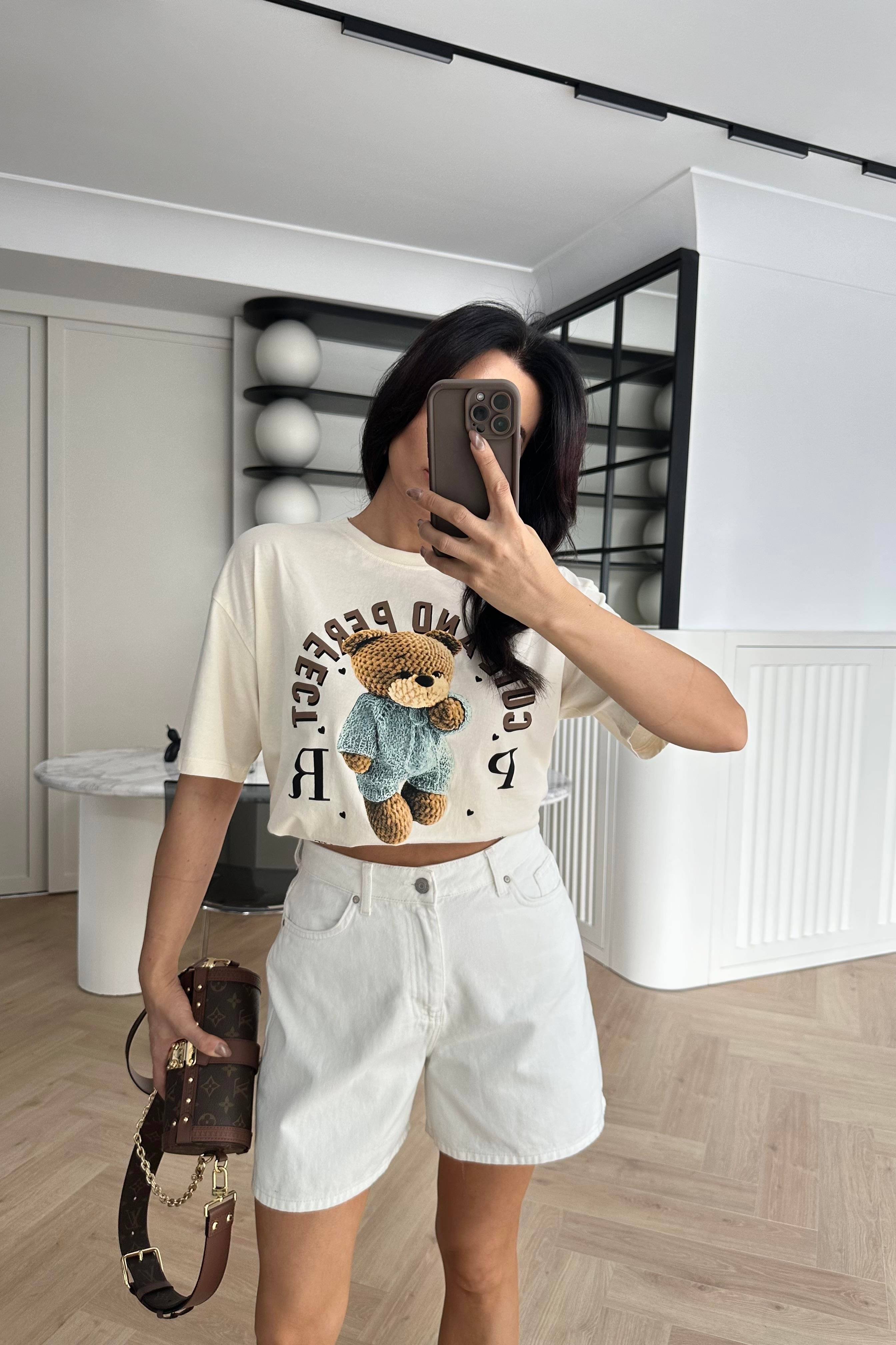 Ekru Şehir Boy Mom Şort