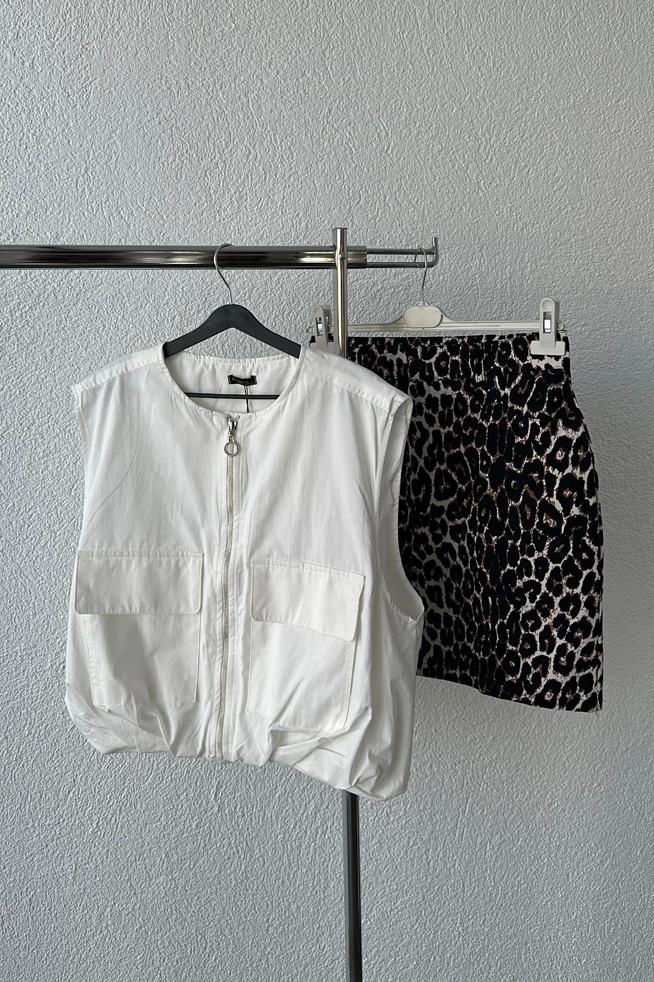 Fermuarlı Astarlı Tasarım Yelek Ekru 