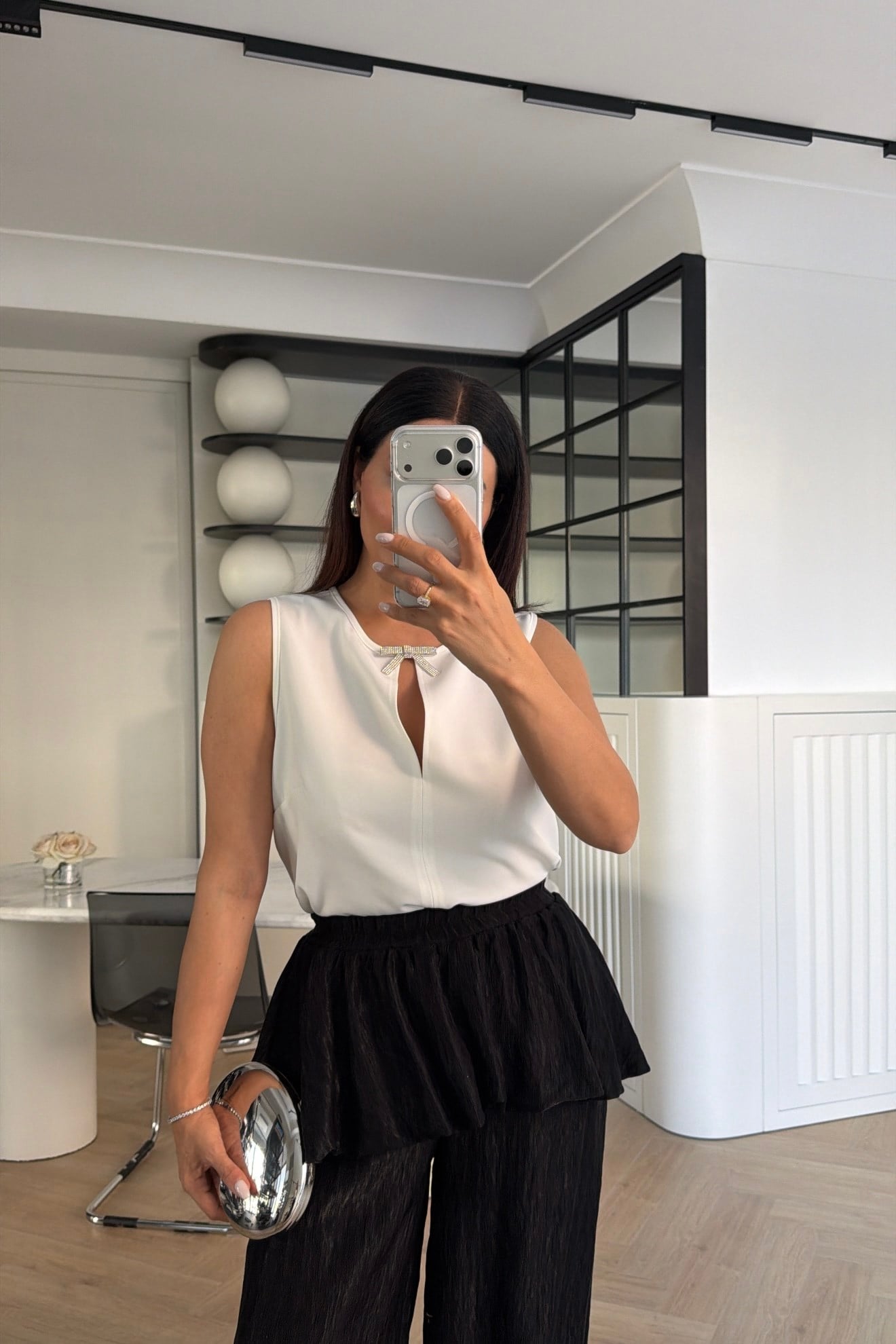 FİYONK DETAYLI BLUZ BEYAZ 