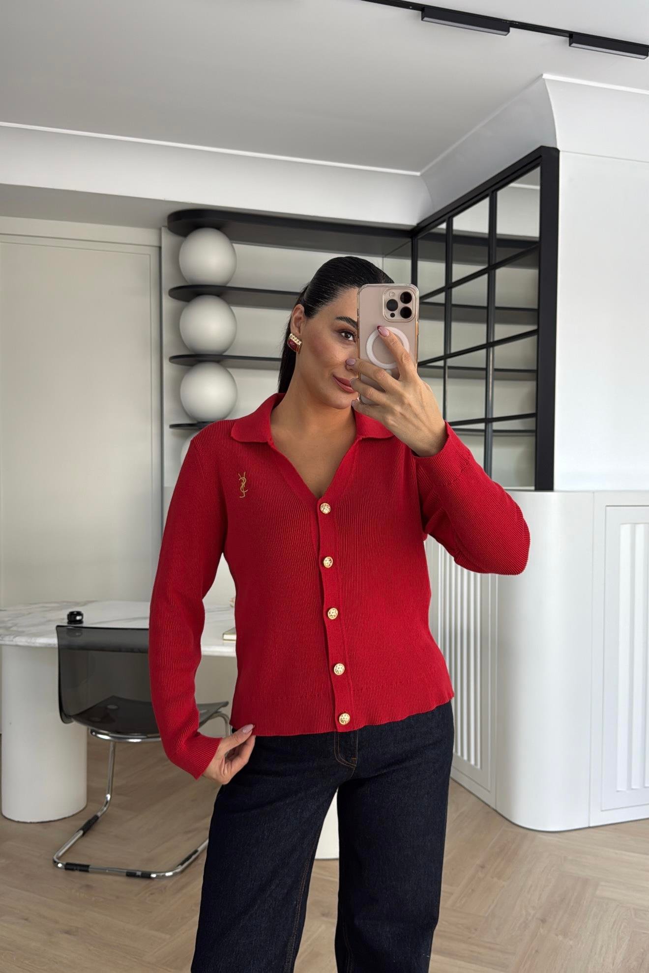 GOLD DÜĞMELİ MARKA MODEL HIRKA KIRMIZI 
