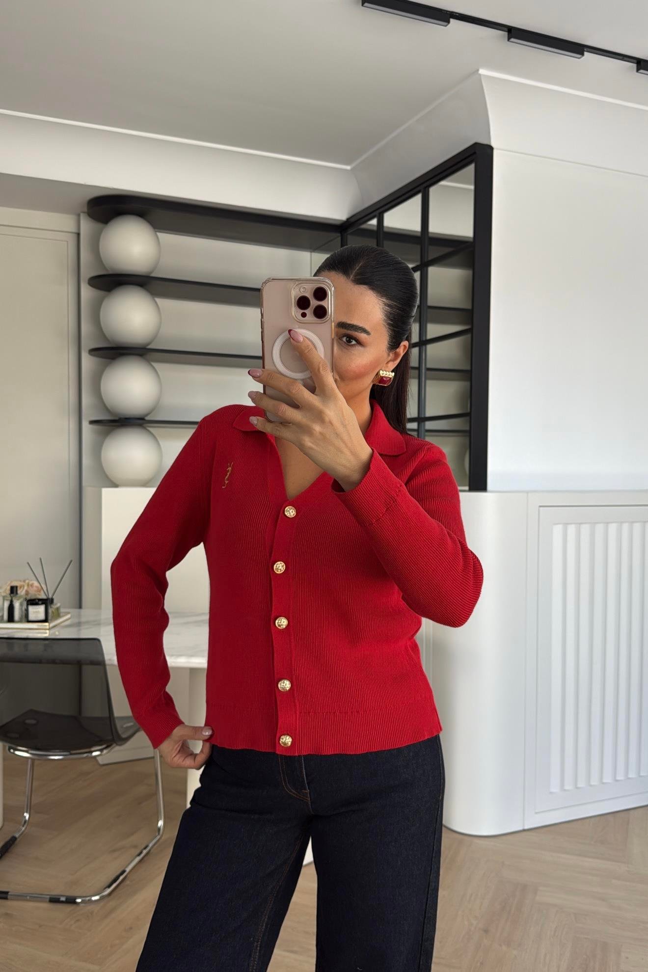 GOLD DÜĞMELİ MARKA MODEL HIRKA KIRMIZI 