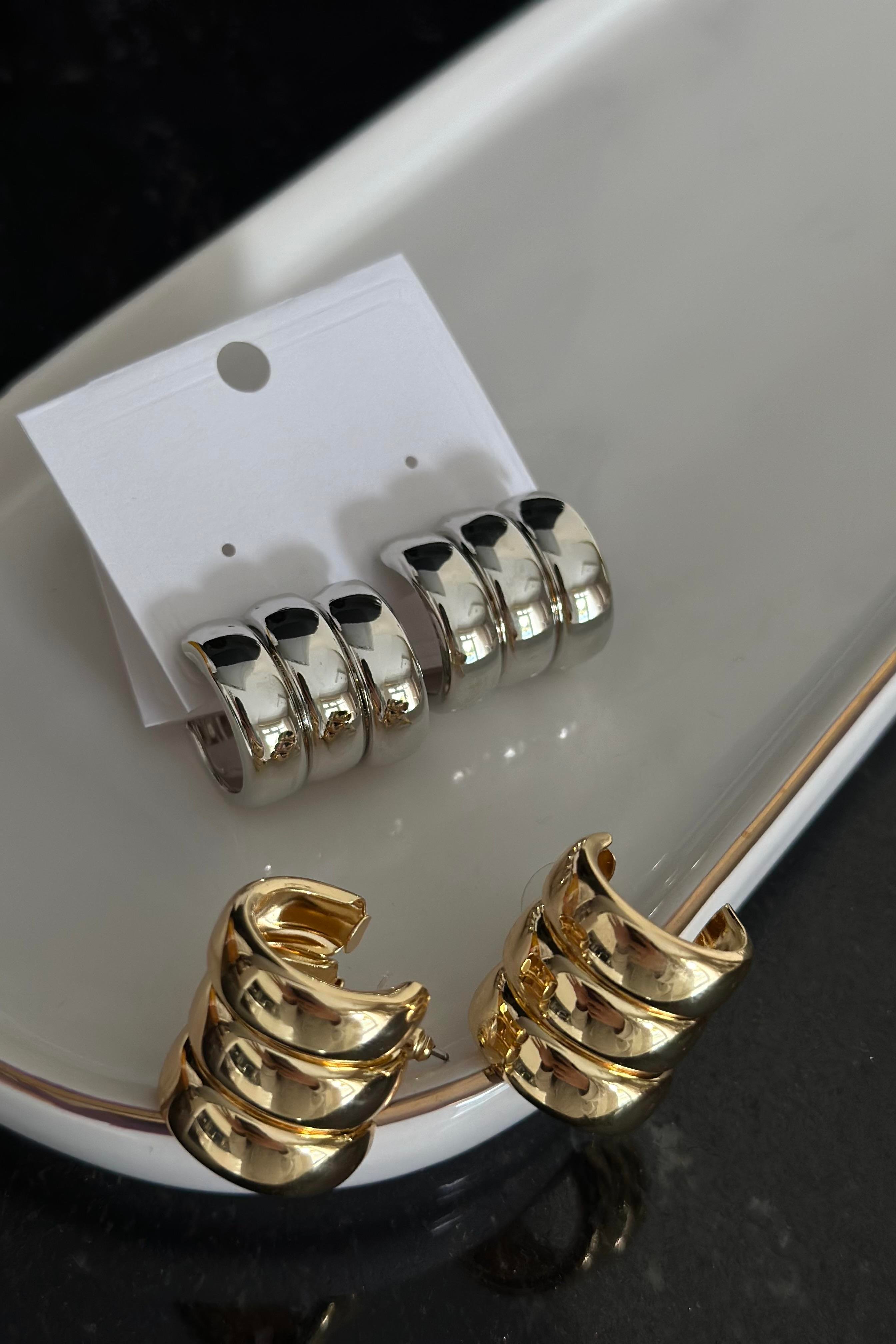 Gold Renk Yapışık Üçlü Halka Küpe