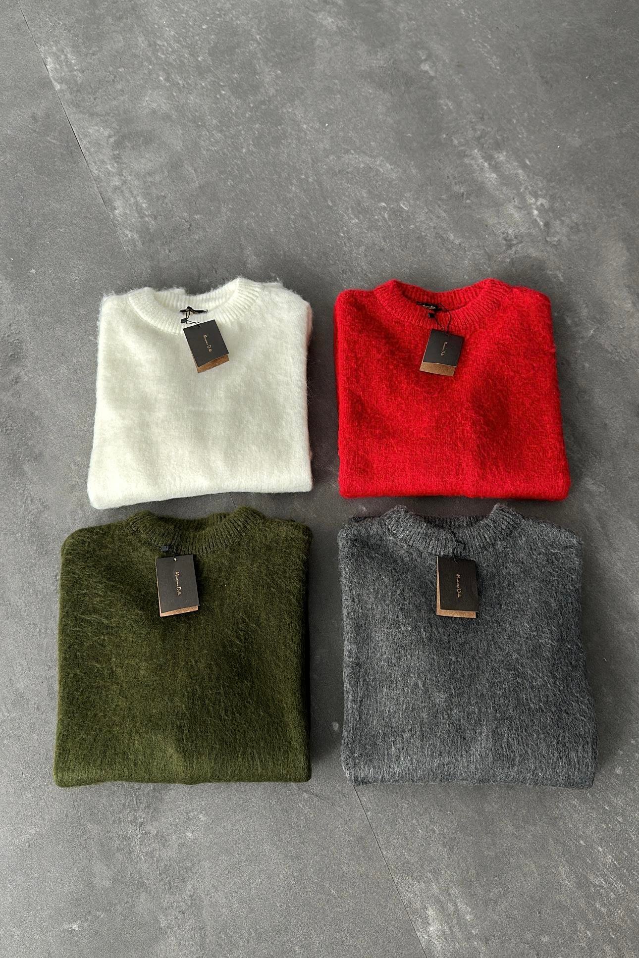 Gri Marka Model Bisiklet Yaka Şardonlu Basic Triko Kazak