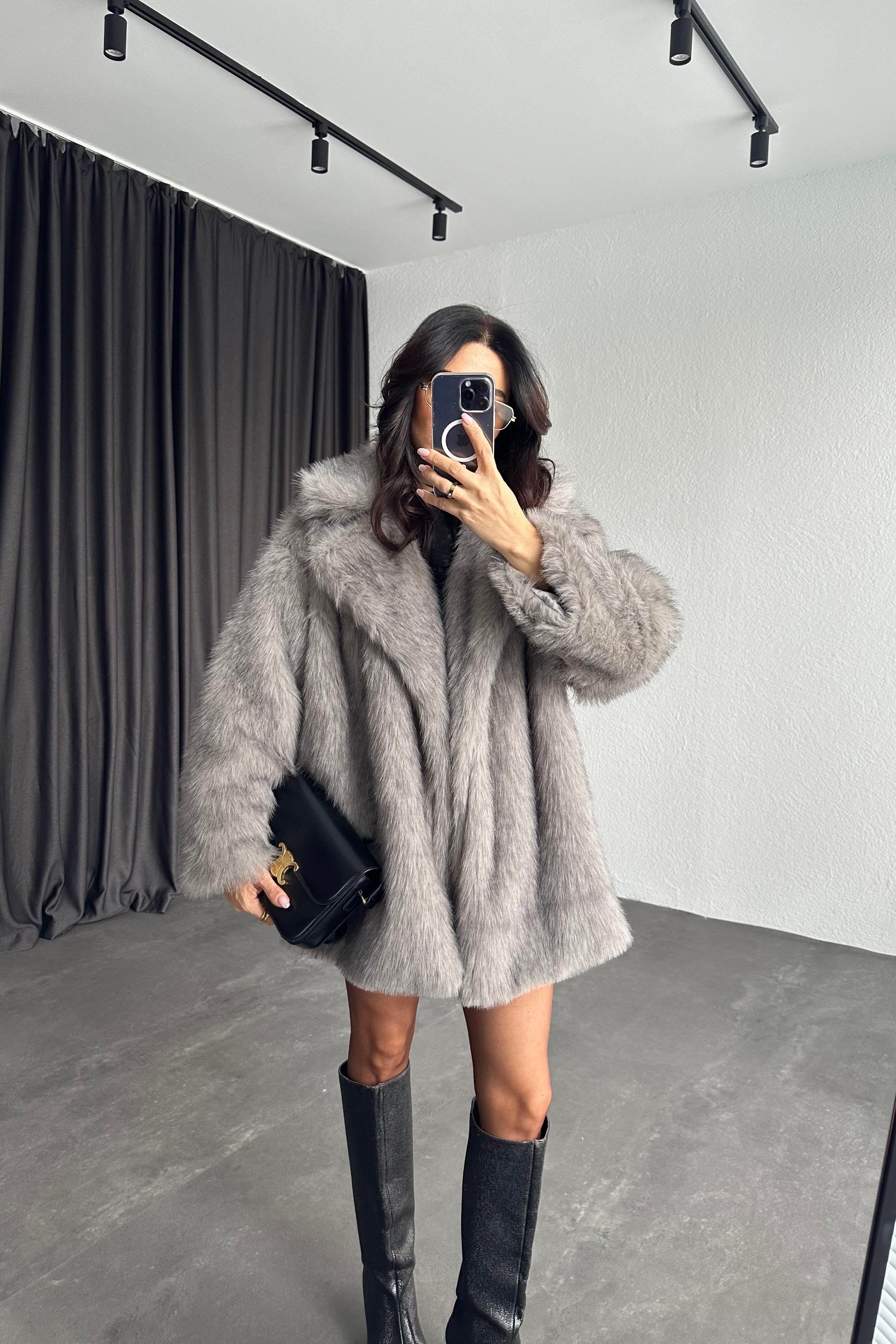 Gri Renk Astarlı Uzun Model Premium Kürk 