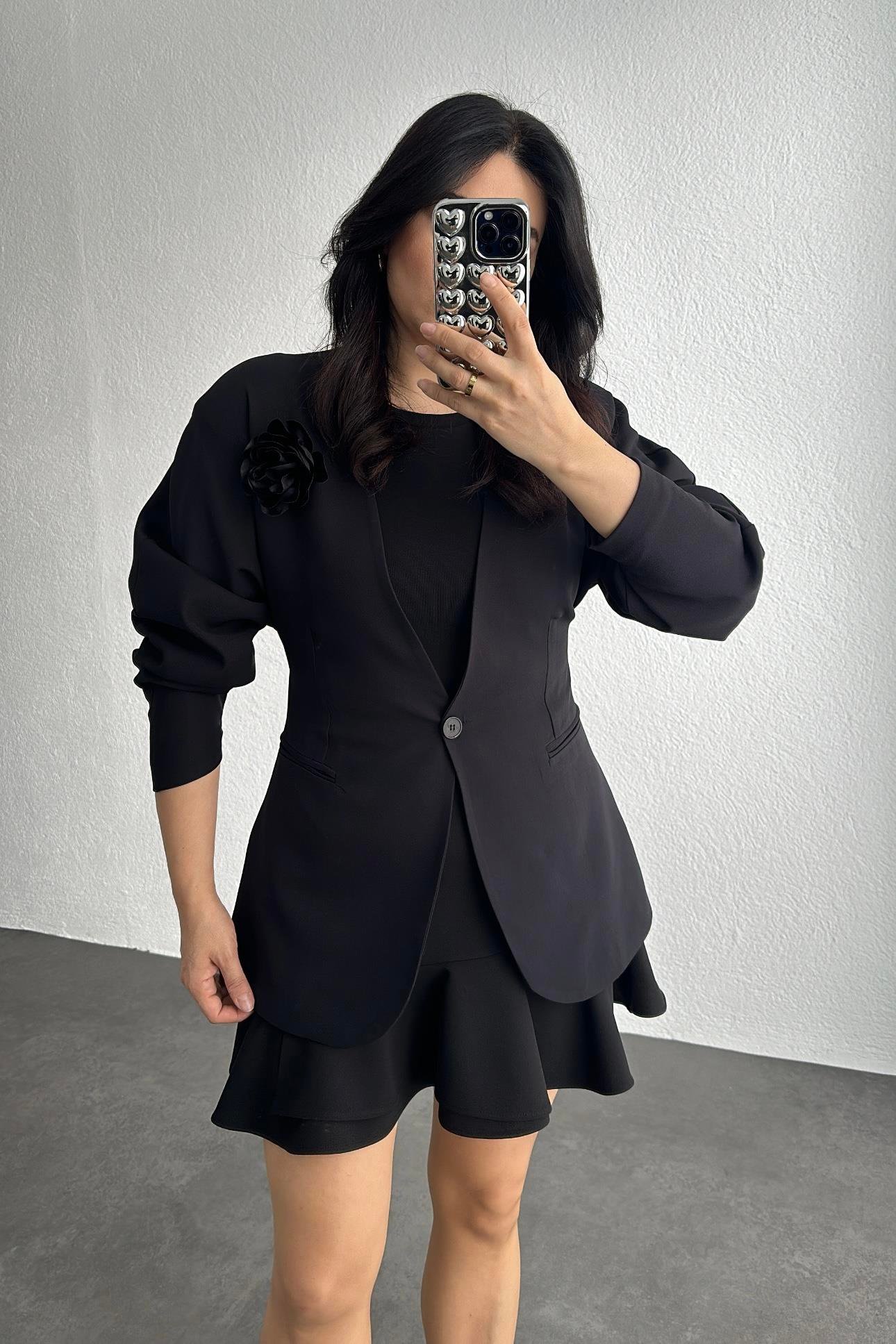 Gül Broş Detaylı Astarlı Tasarım Siyah Blazer Ceket