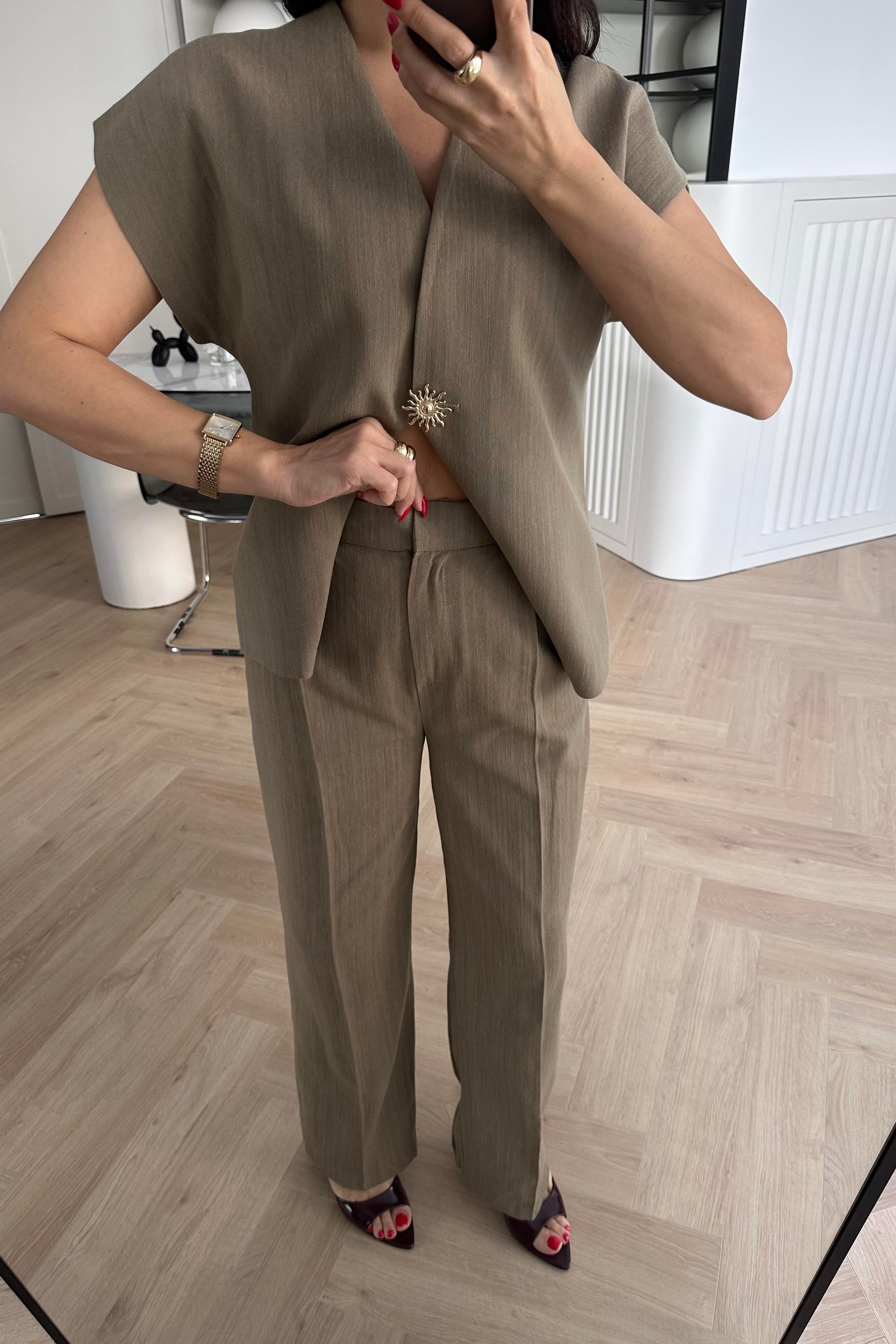 Haki Güneş Düğmeli Keten Yelek Pantolon Takım
