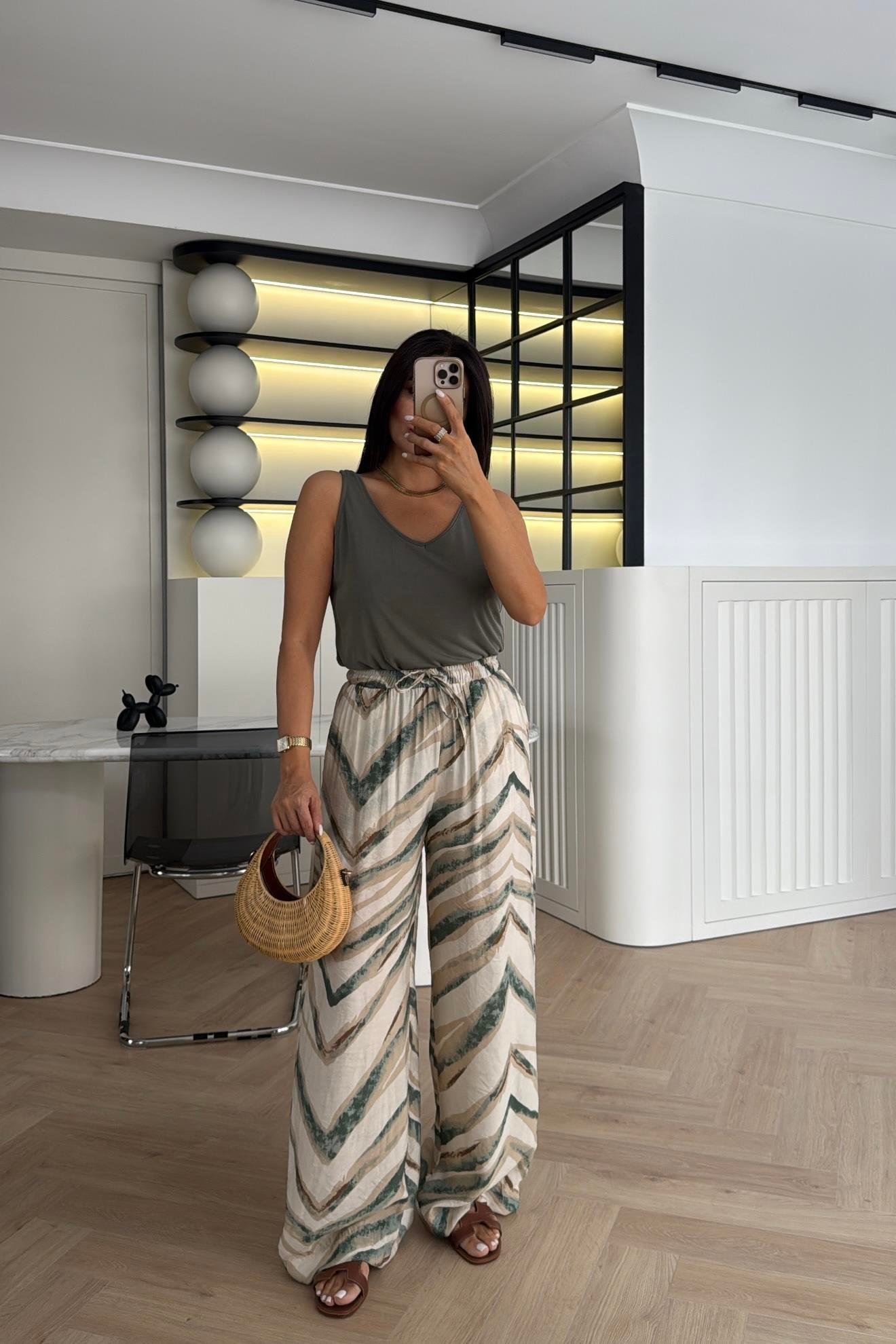 HAKİ KOLSUZ MODAL KUMAŞ ATLET