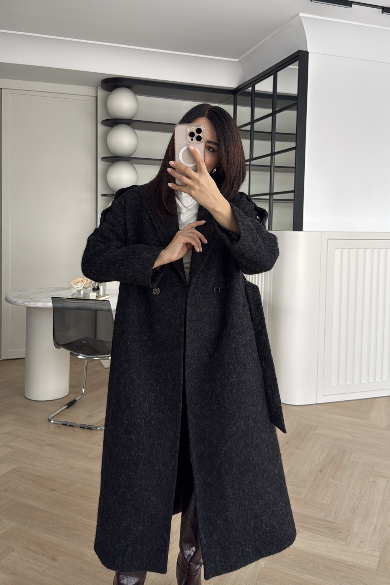 HOLLYWOOD MODEL ASTARLI KAŞE KABAN GRİ SİYAH 