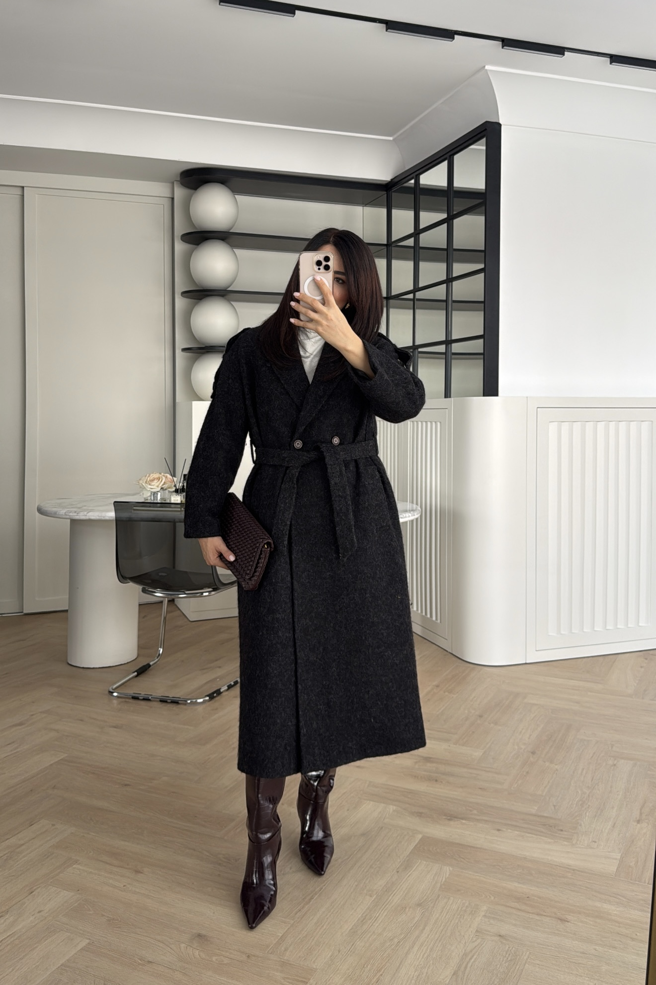 HOLLYWOOD MODEL ASTARLI KAŞE KABAN GRİ SİYAH 