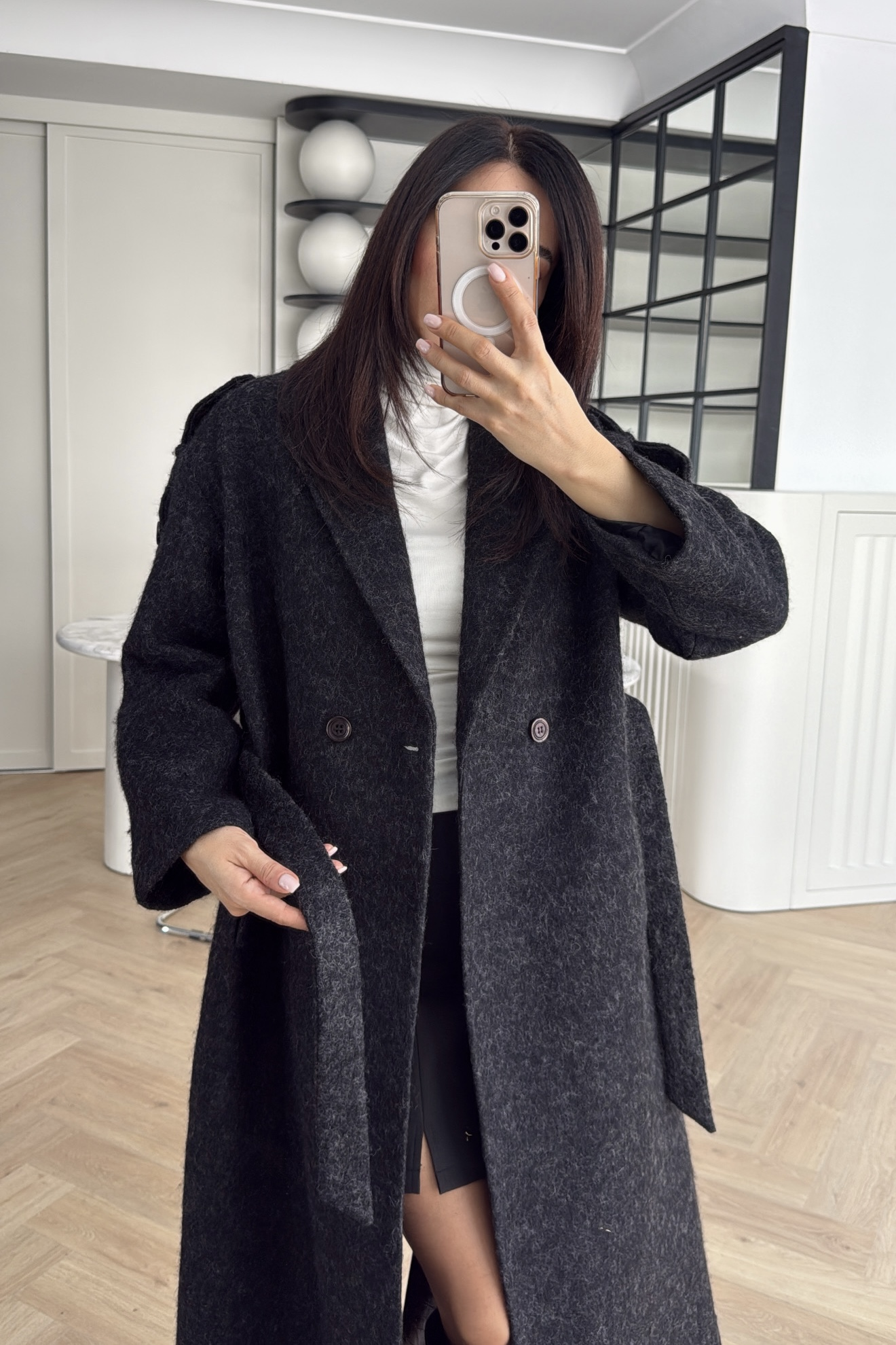 HOLLYWOOD MODEL ASTARLI KAŞE KABAN GRİ SİYAH 